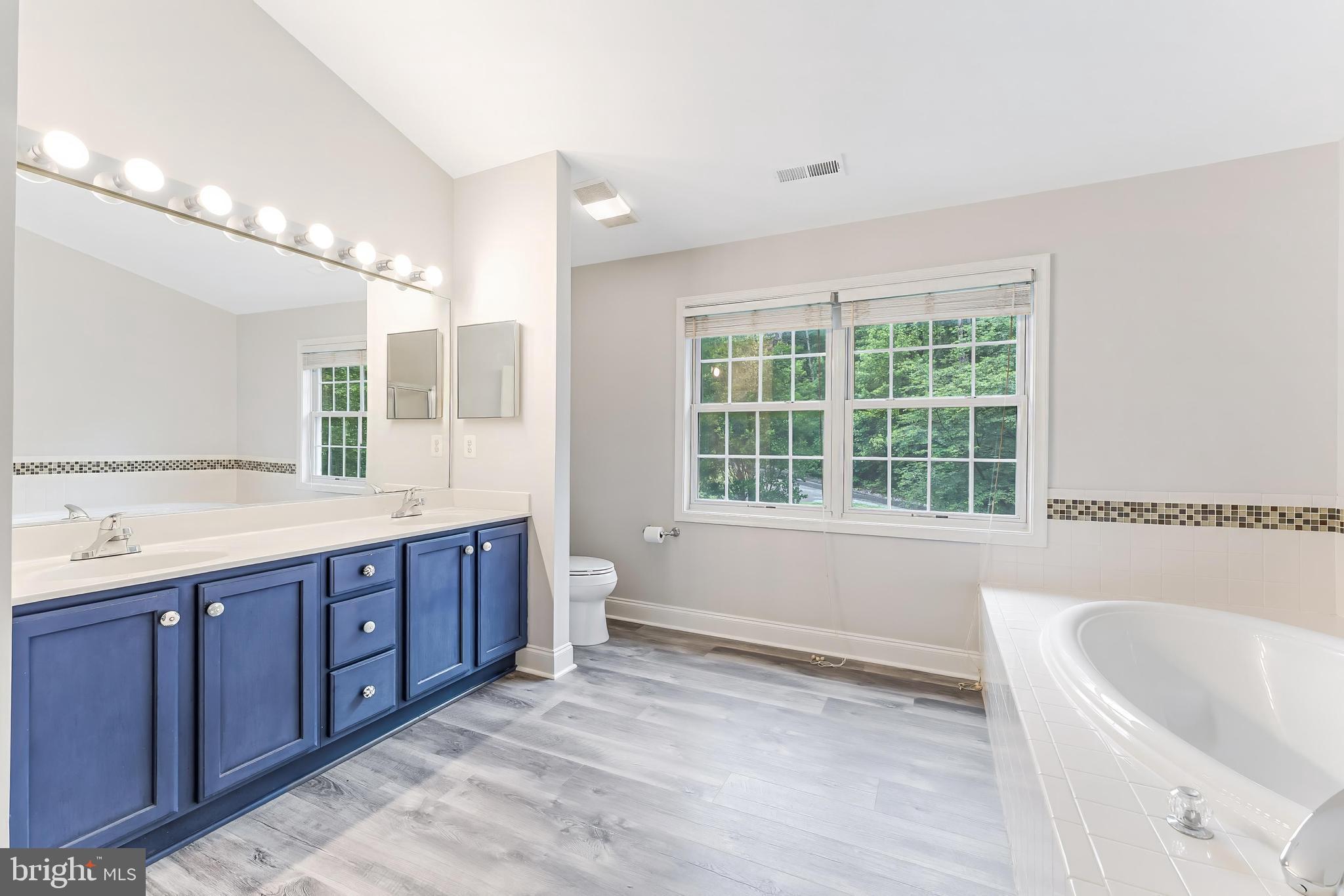 MORGAN'S WOODS - Residential
