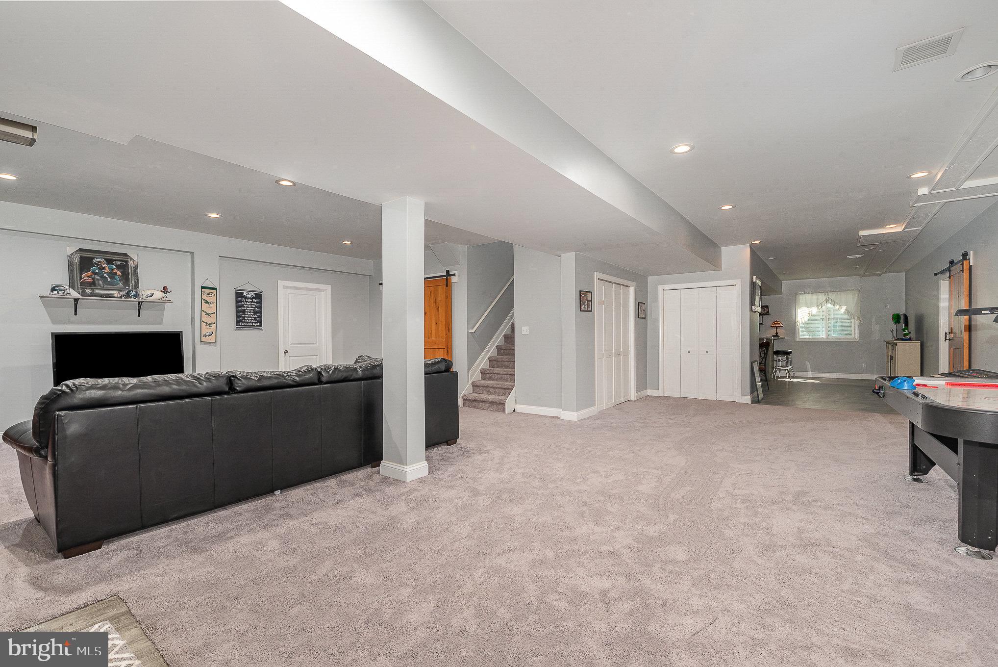 LOGAN MEADOWS - Residential