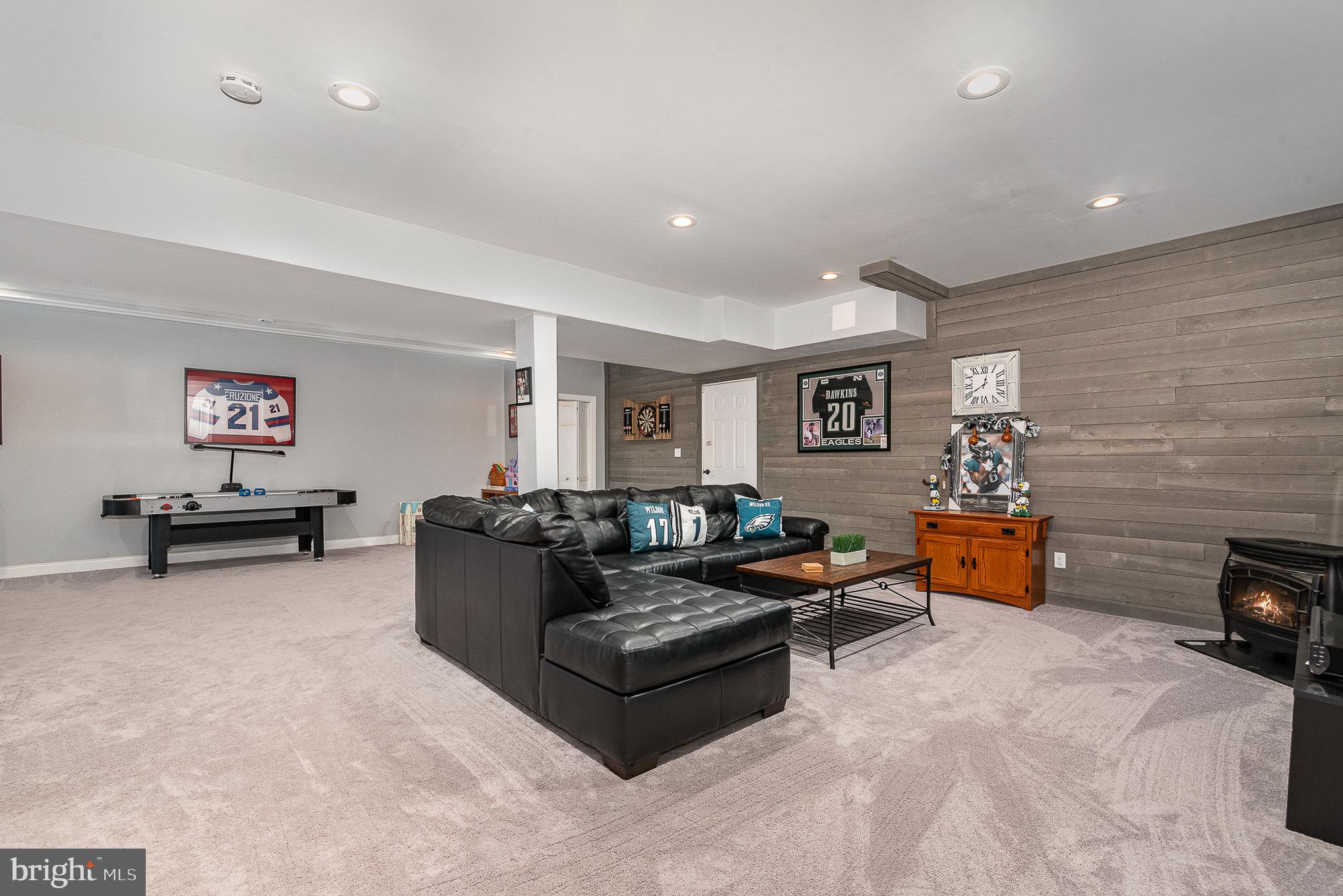 LOGAN MEADOWS - Residential