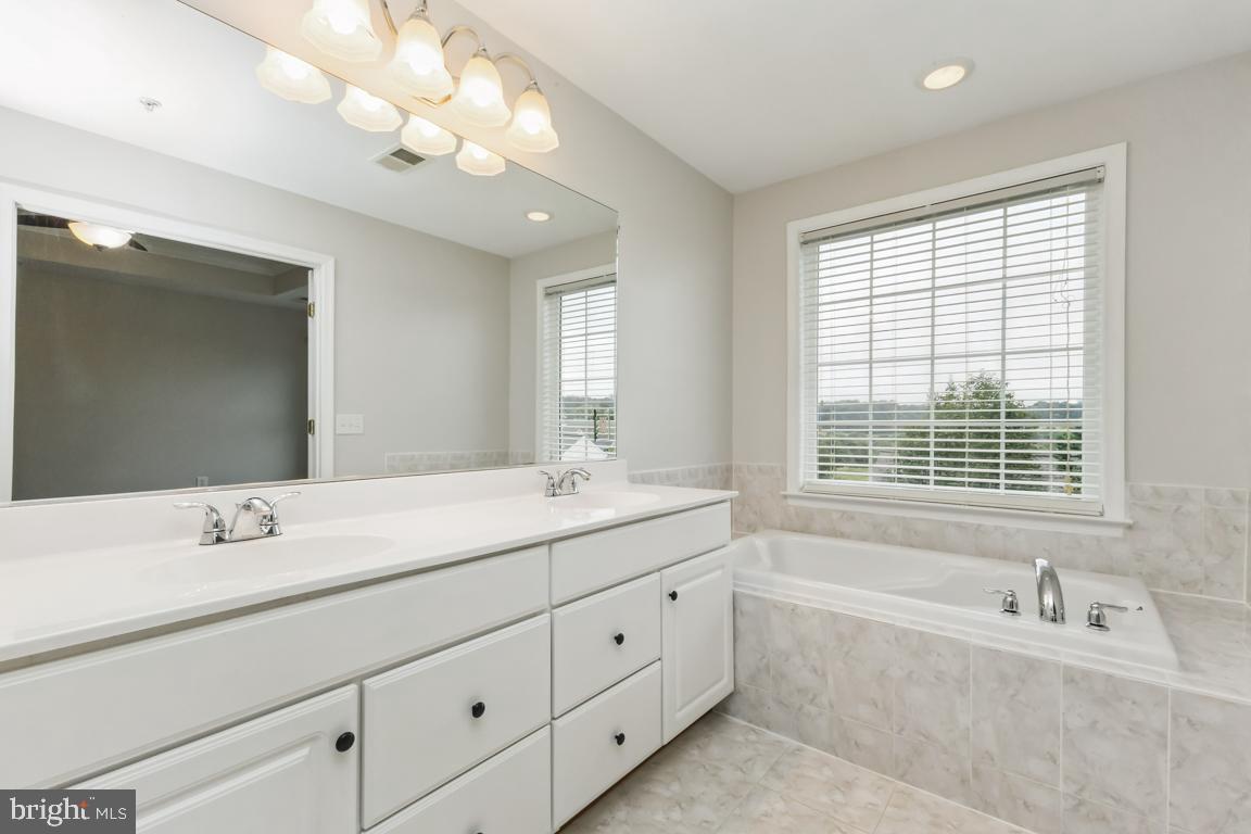 SUMMERFIELD CROSSING - Residential