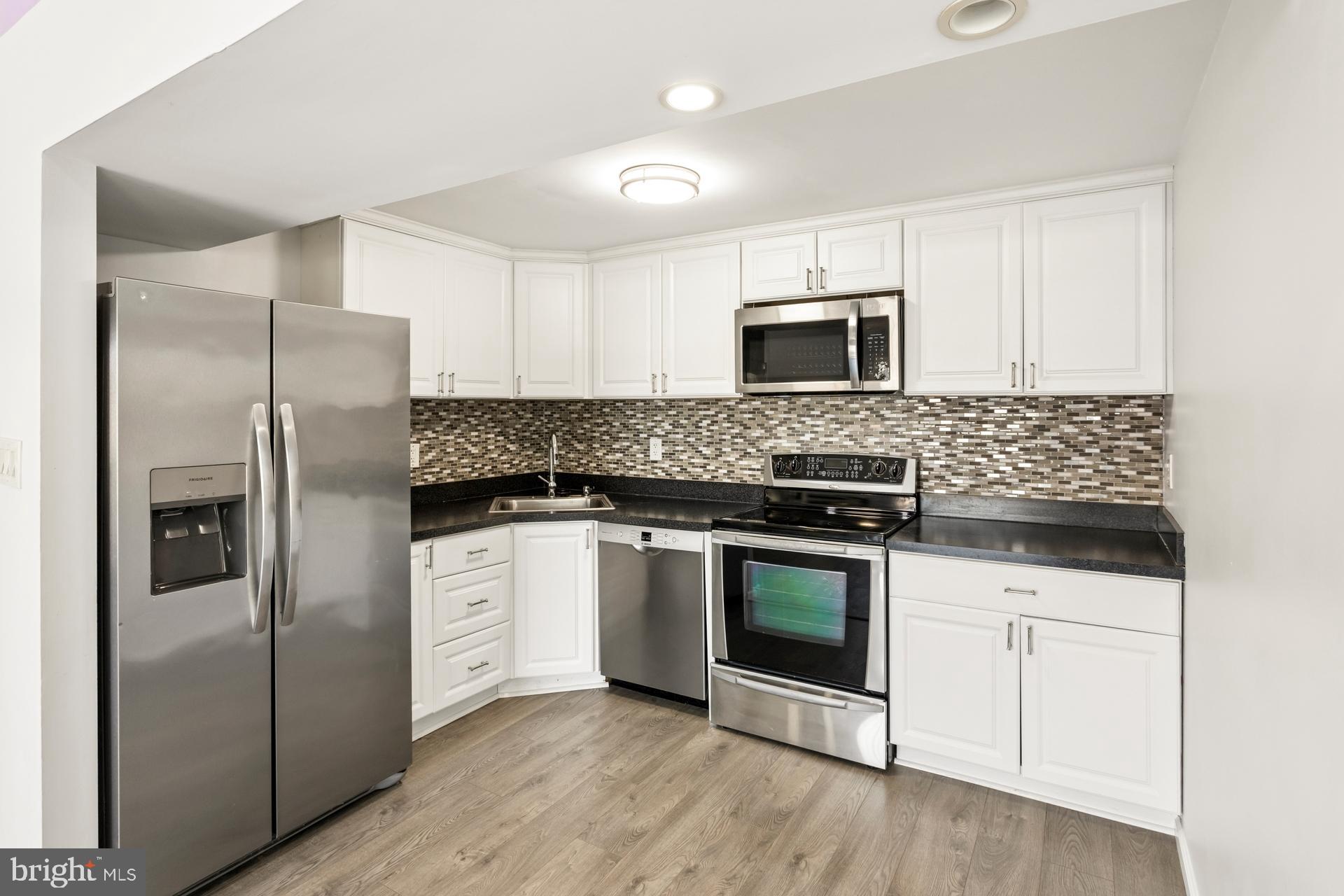 VILLAGE SHIRES - Residential