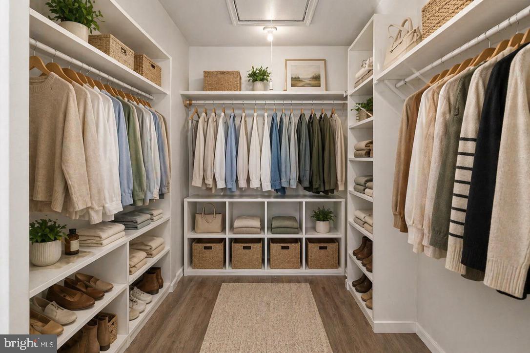 VILLAGE SHIRES - Residential