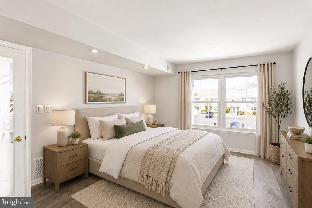 VILLAGE SHIRES - Residential