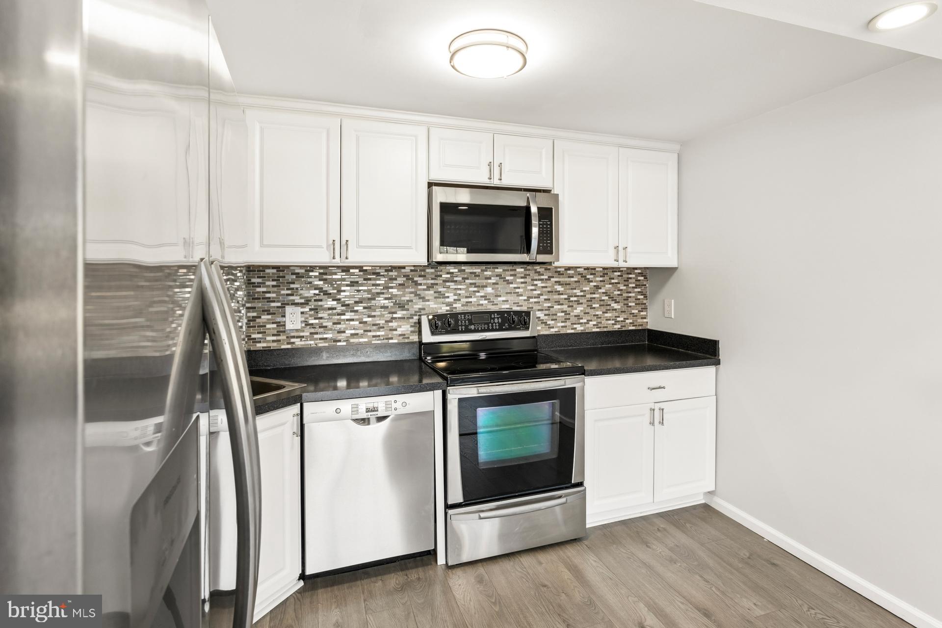 VILLAGE SHIRES - Residential