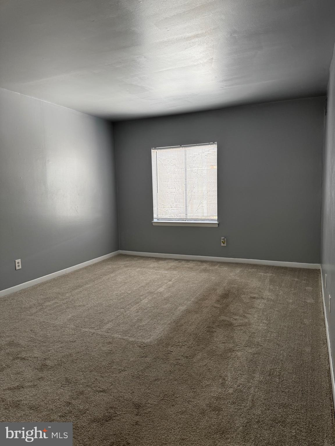 CHERRY GLEN CONDOS - Residential Lease