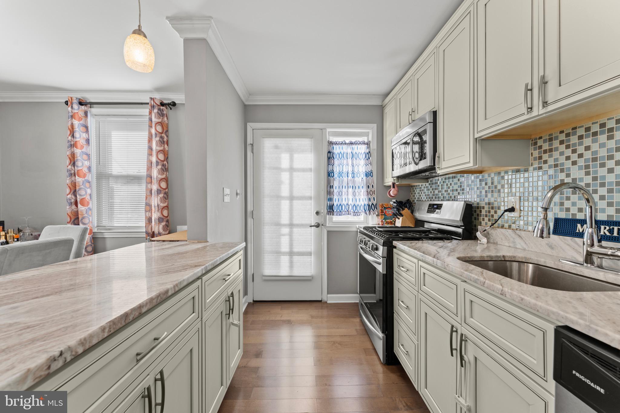 PARKVILLE - Residential