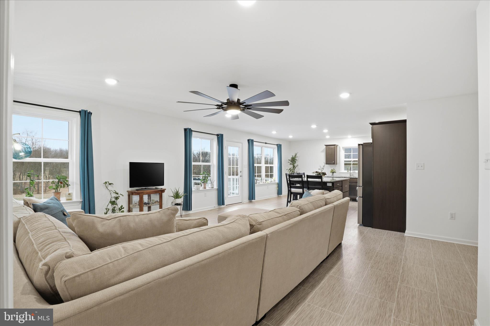 FOX RUN CREEK - Residential