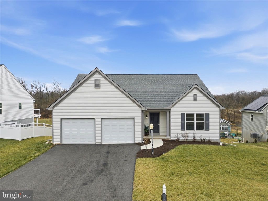 Photo of 1624 Fountain Rock Drive, DOVER, PA 17315 (MLS # PAYK2095730)