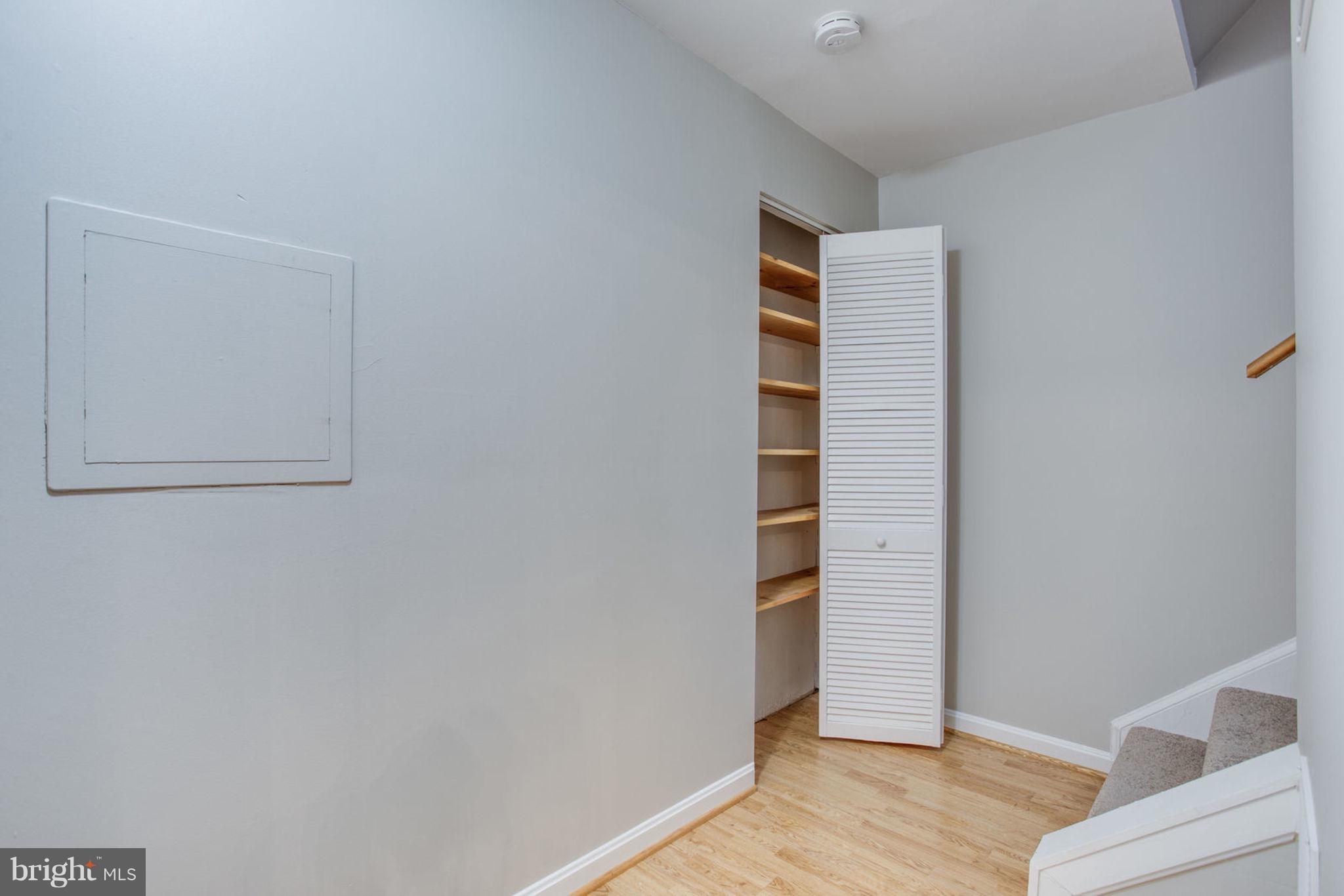 BONIFANT WOODS - Residential Lease