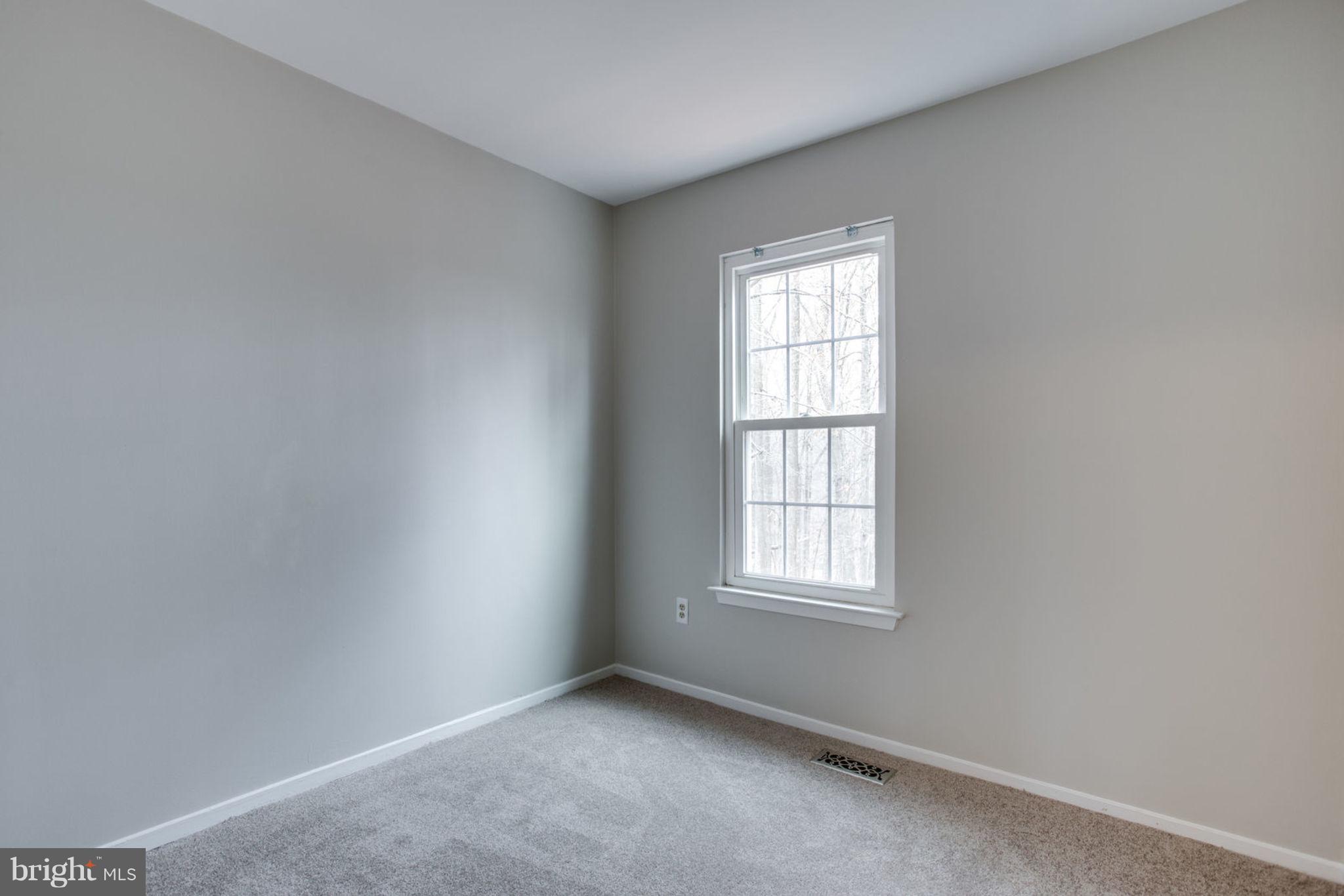 BONIFANT WOODS - Residential Lease