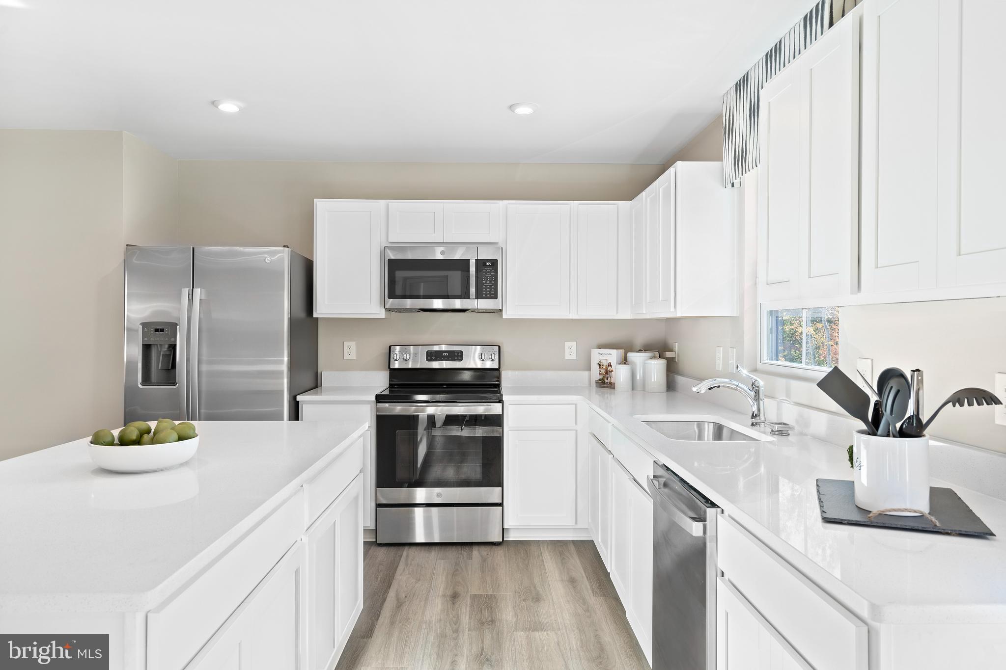 SOUTH BROOK - Residential