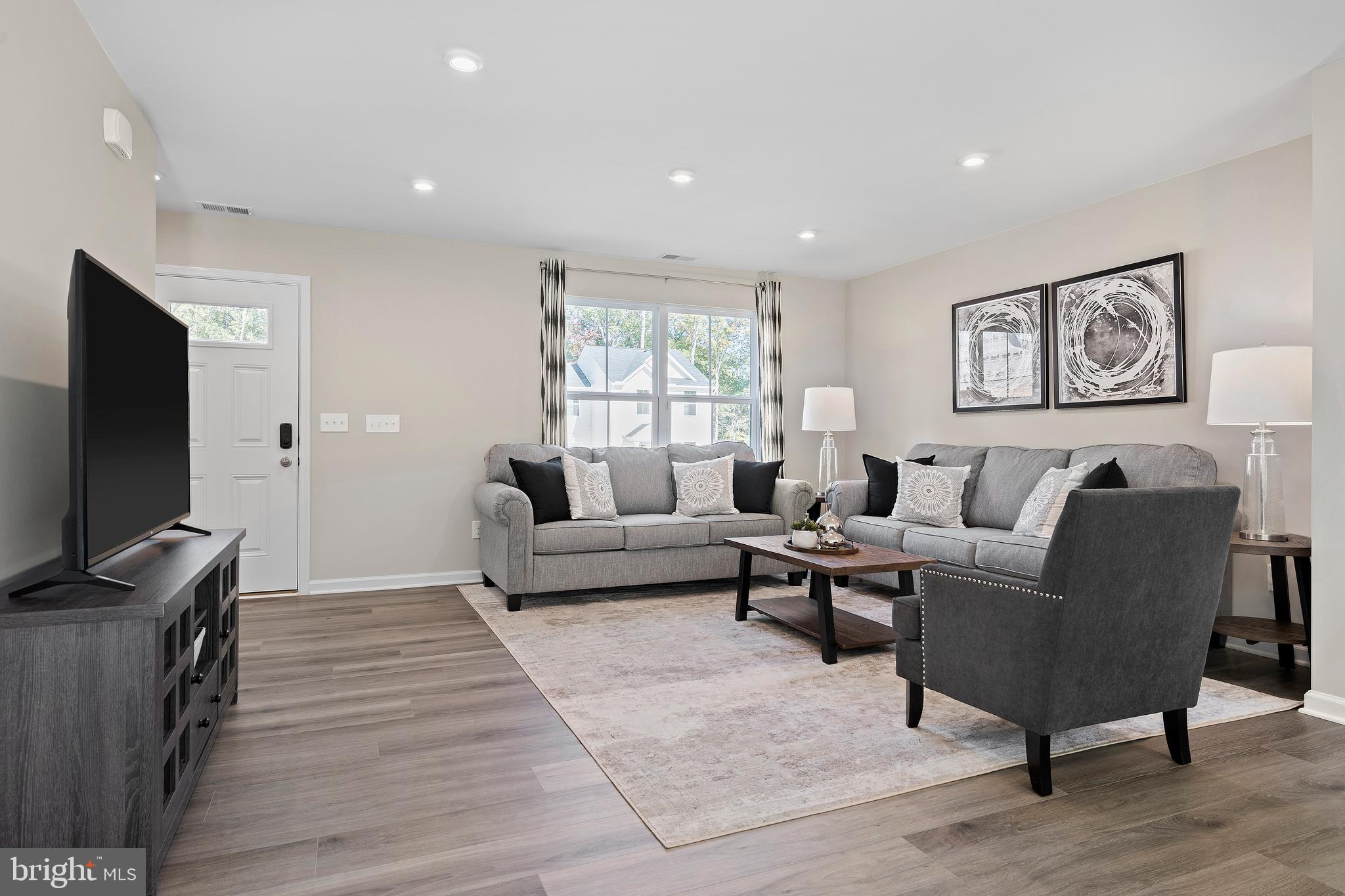 SOUTH BROOK - Residential