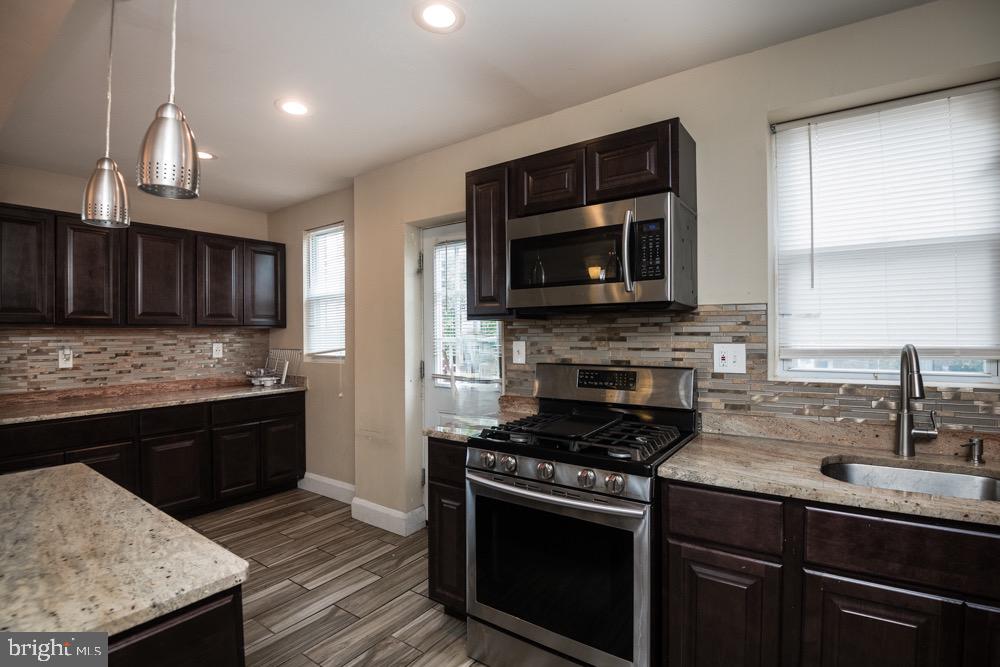 ARLINGTON - Residential