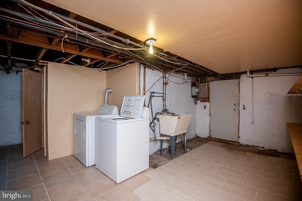 ARLINGTON - Residential