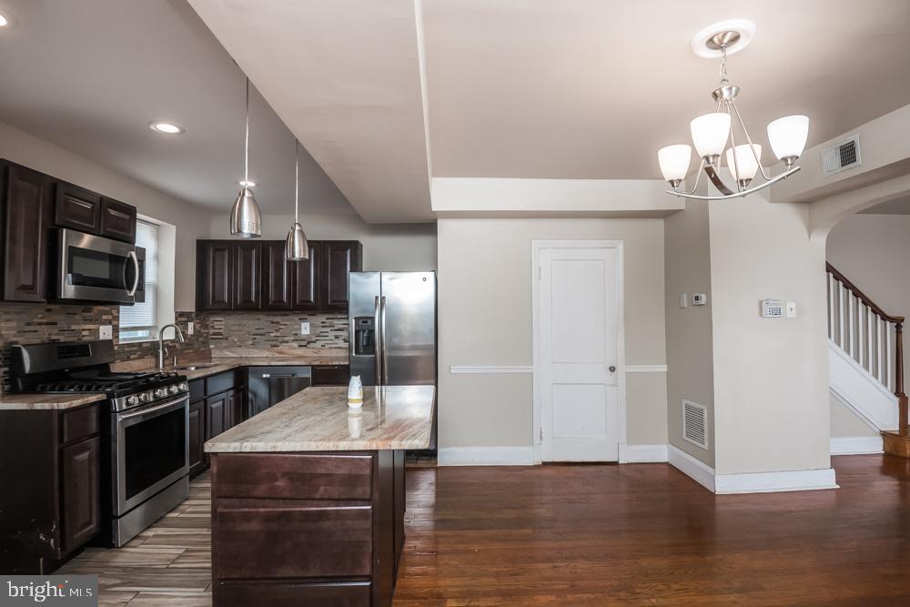 ARLINGTON - Residential