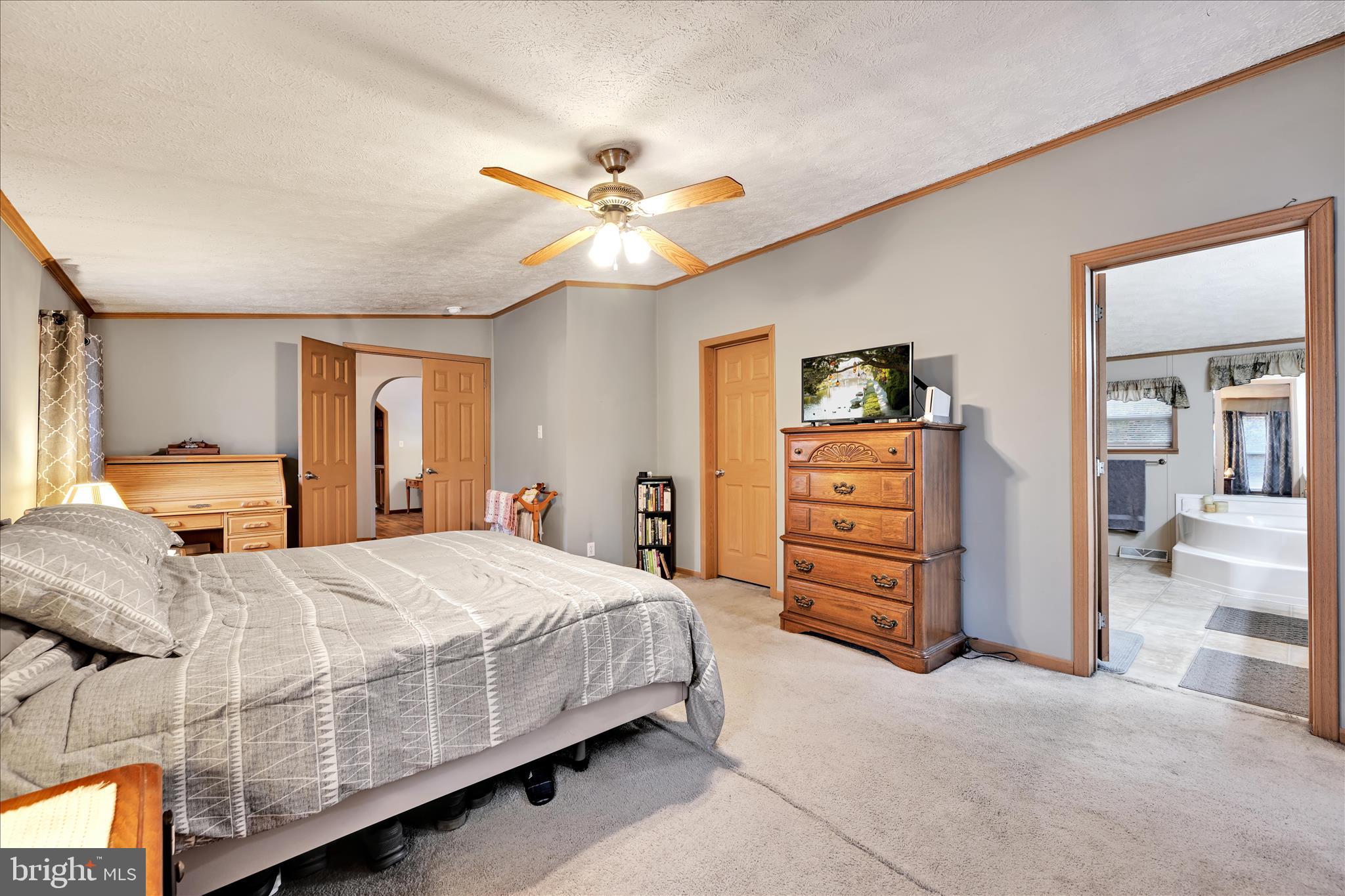 PINE GROVE - Residential