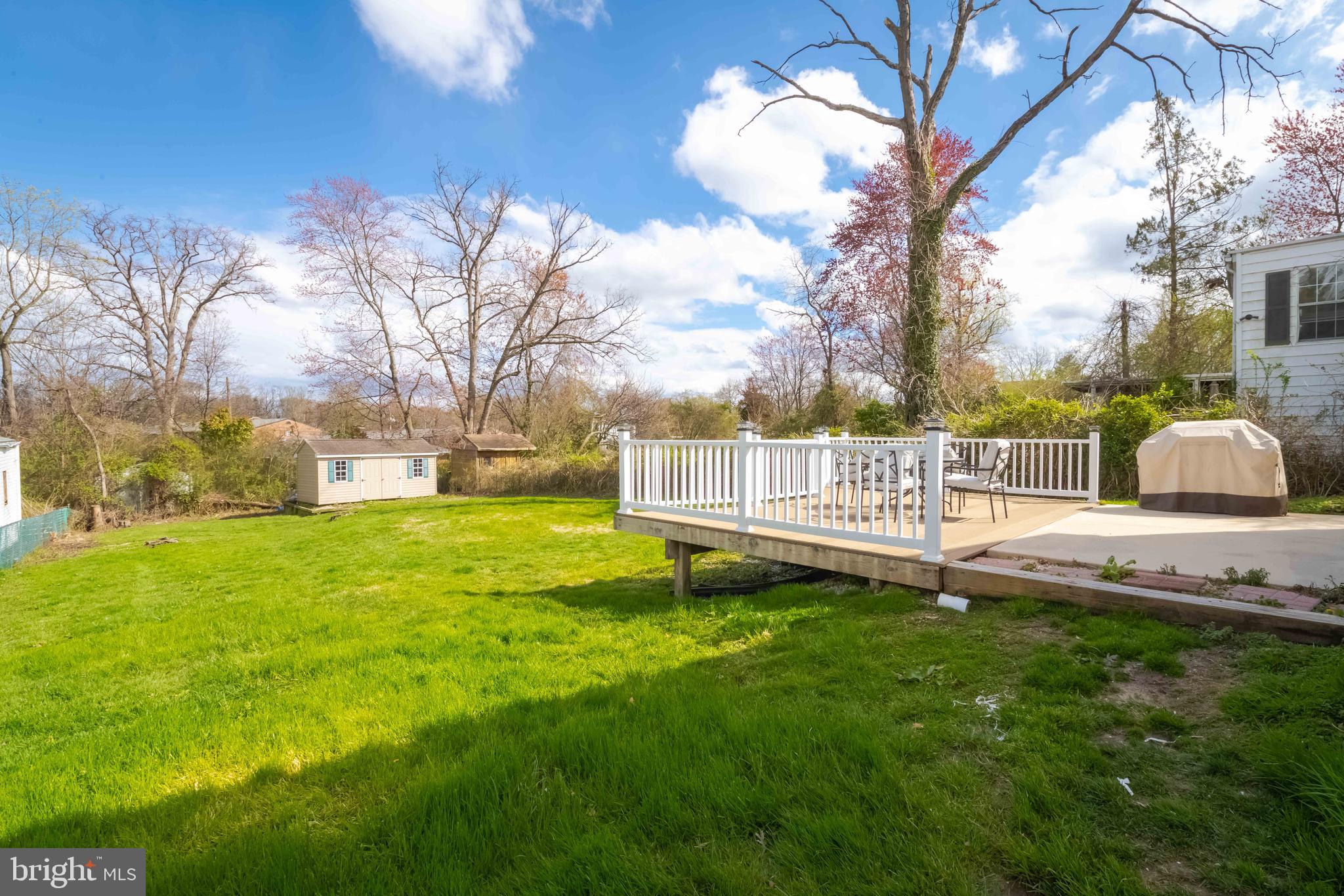 HILLENDALE PARK - Residential