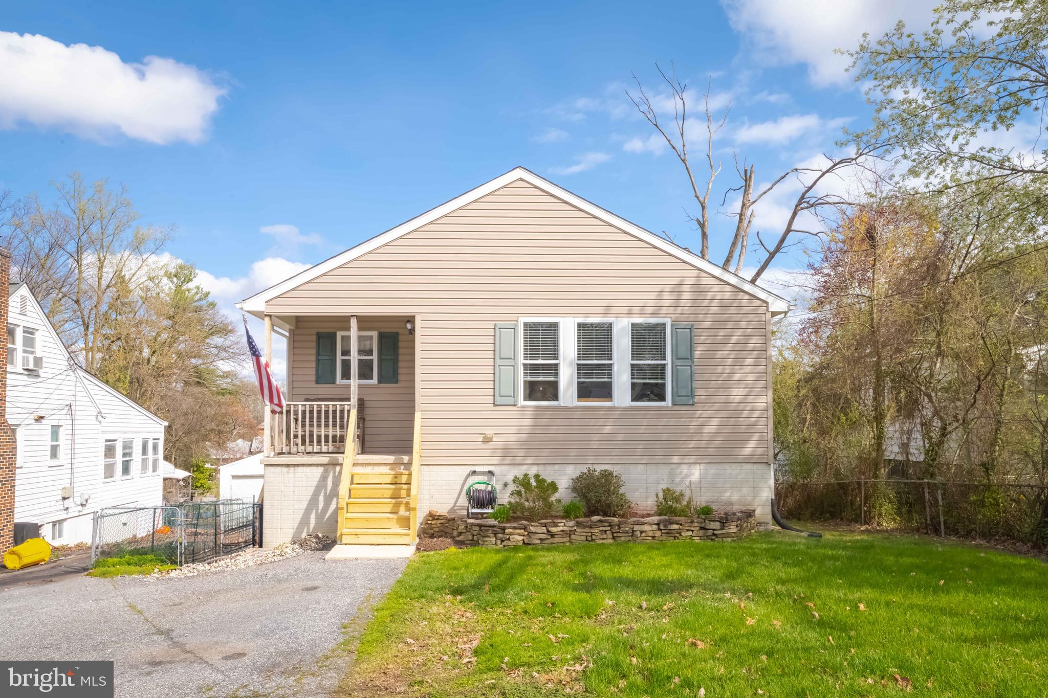 HILLENDALE PARK - Residential