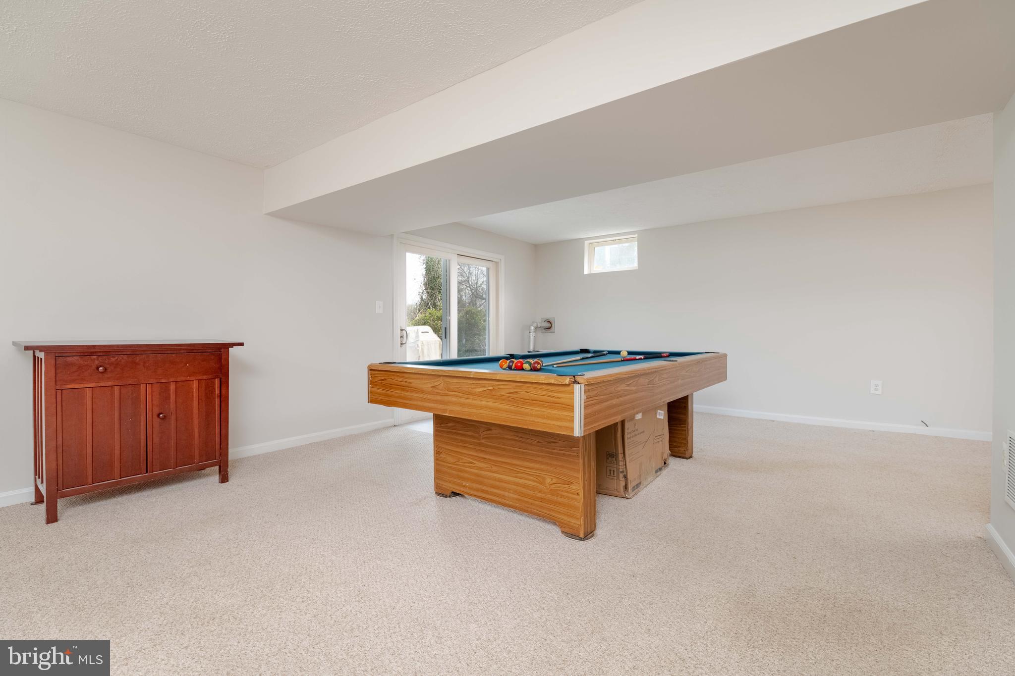 HILLENDALE PARK - Residential