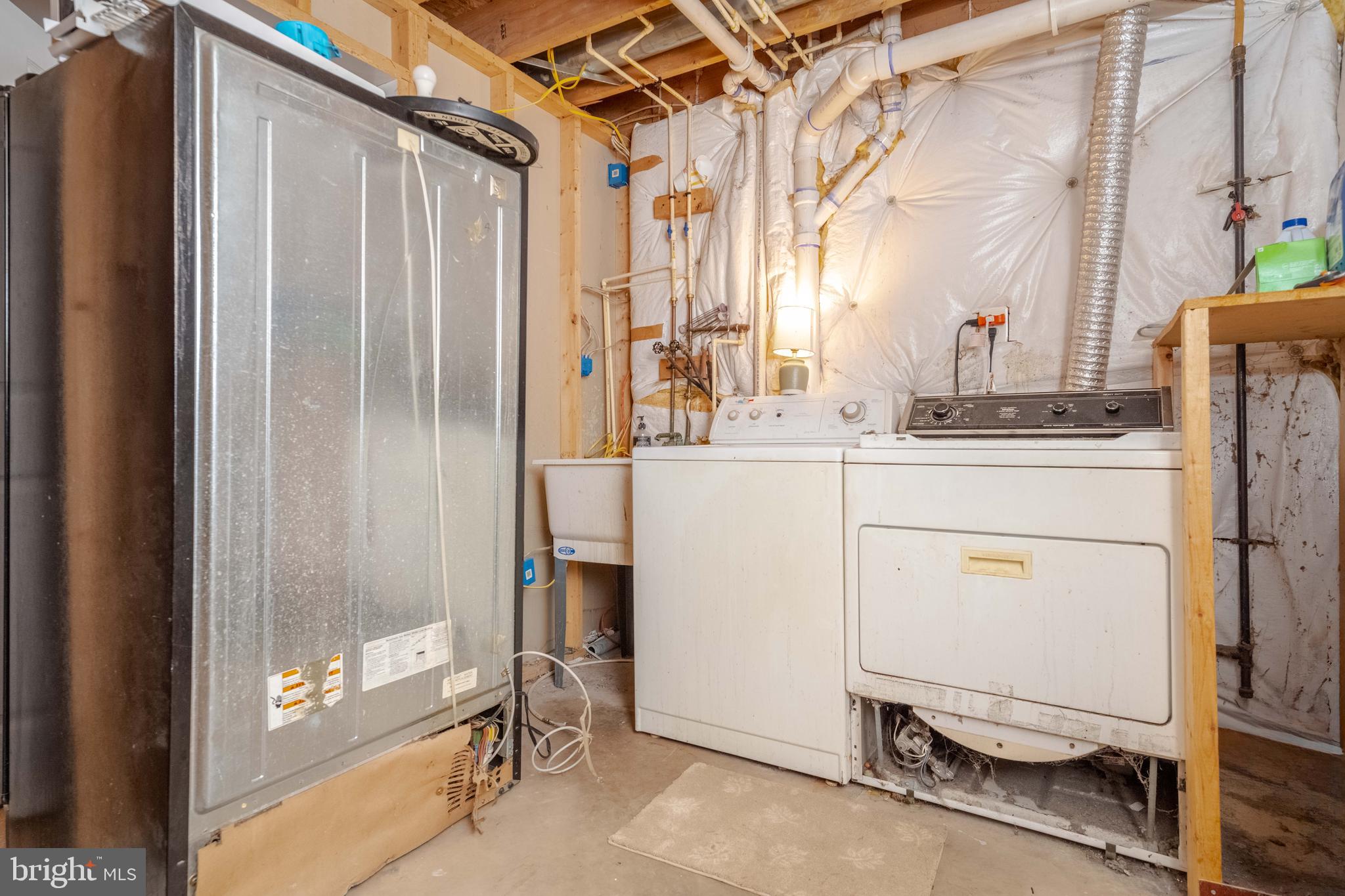 HILLENDALE PARK - Residential