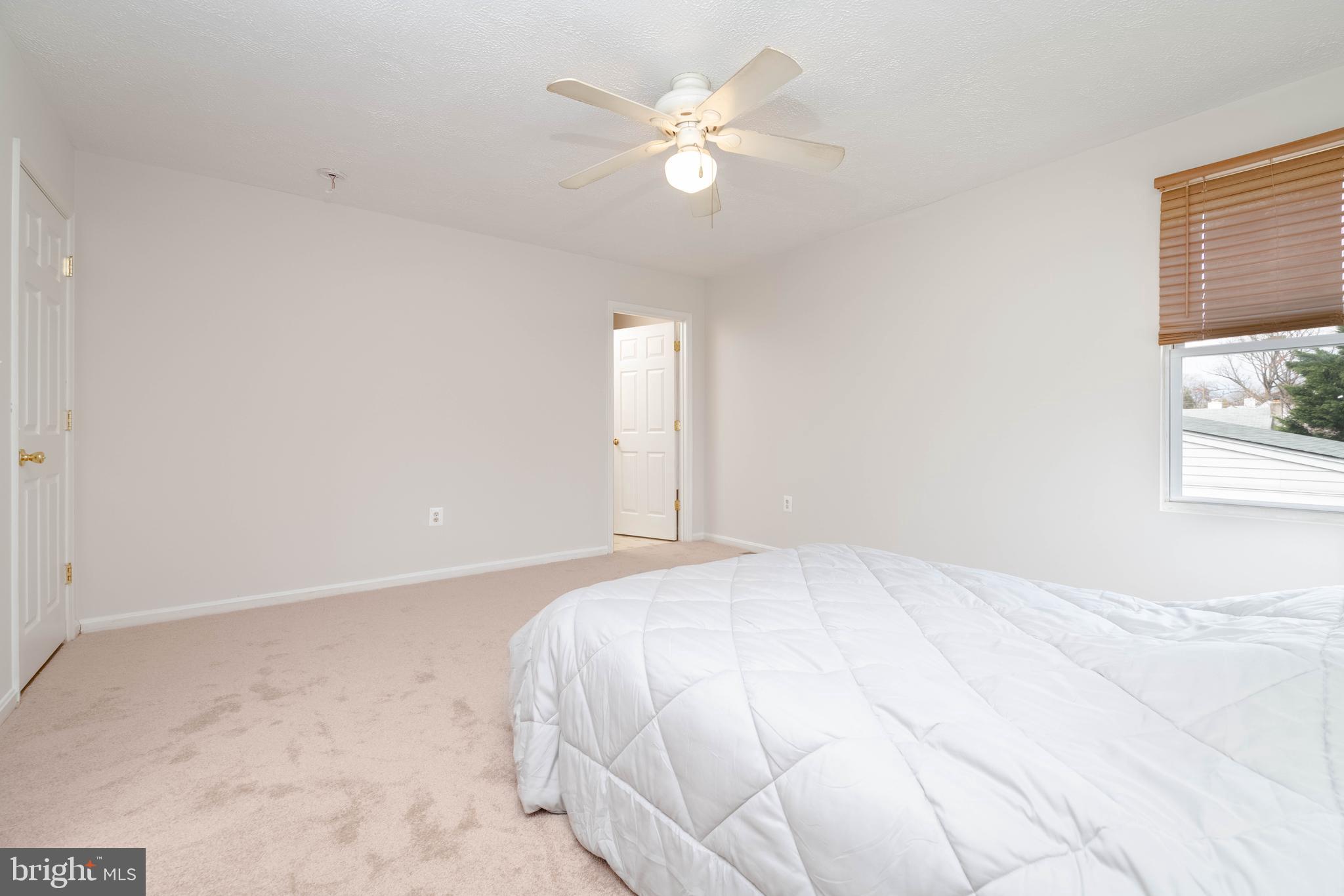 HILLENDALE PARK - Residential