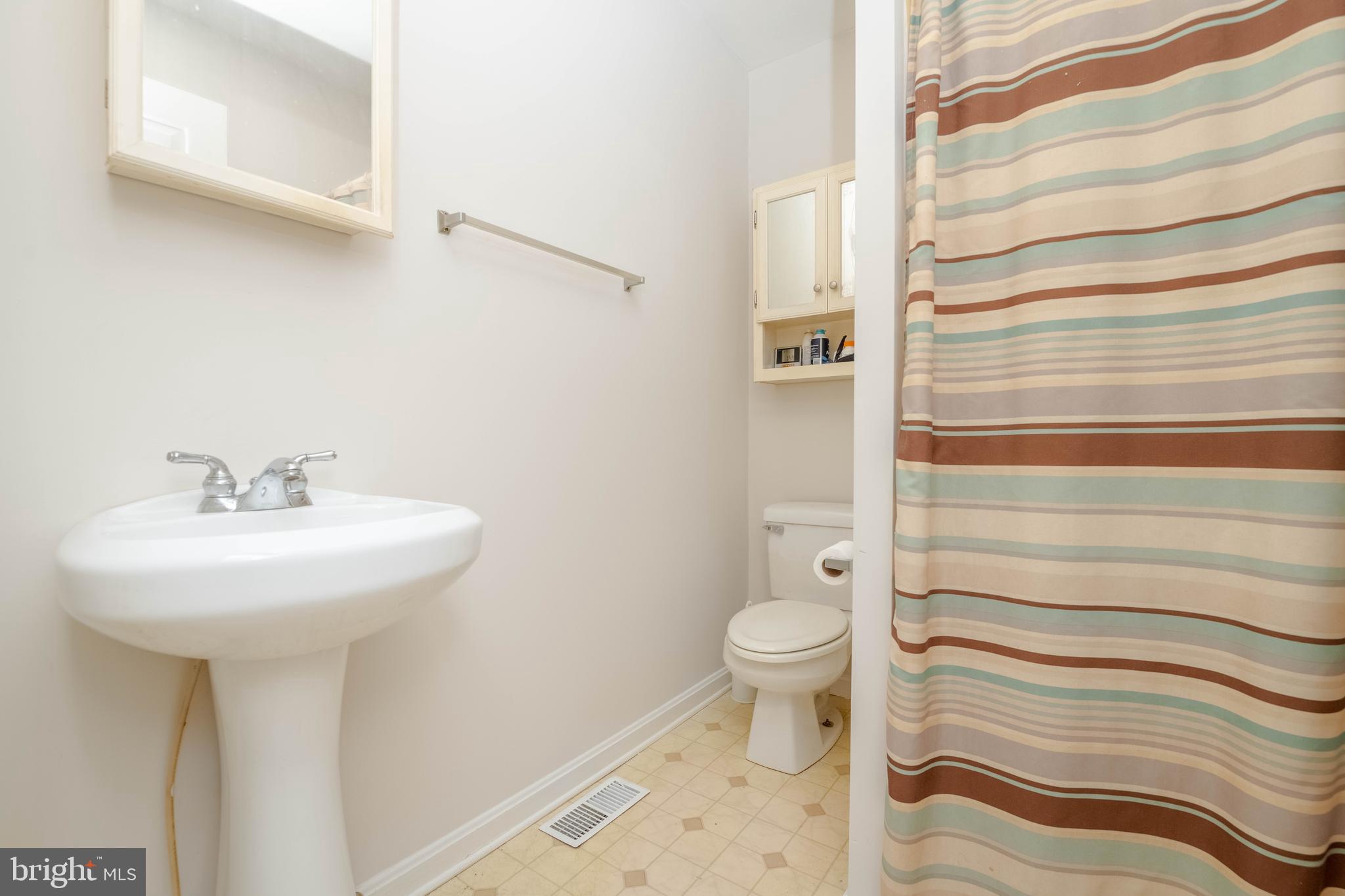 HILLENDALE PARK - Residential