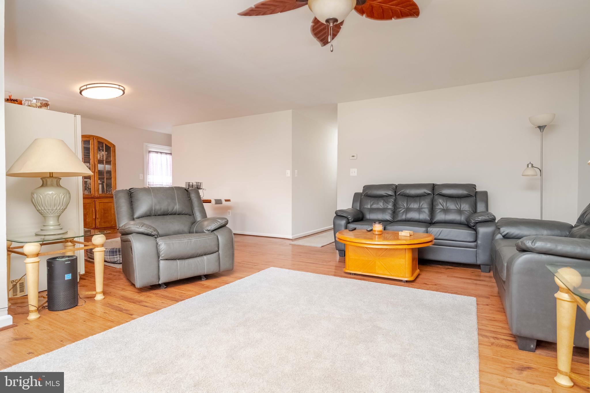 HILLENDALE PARK - Residential