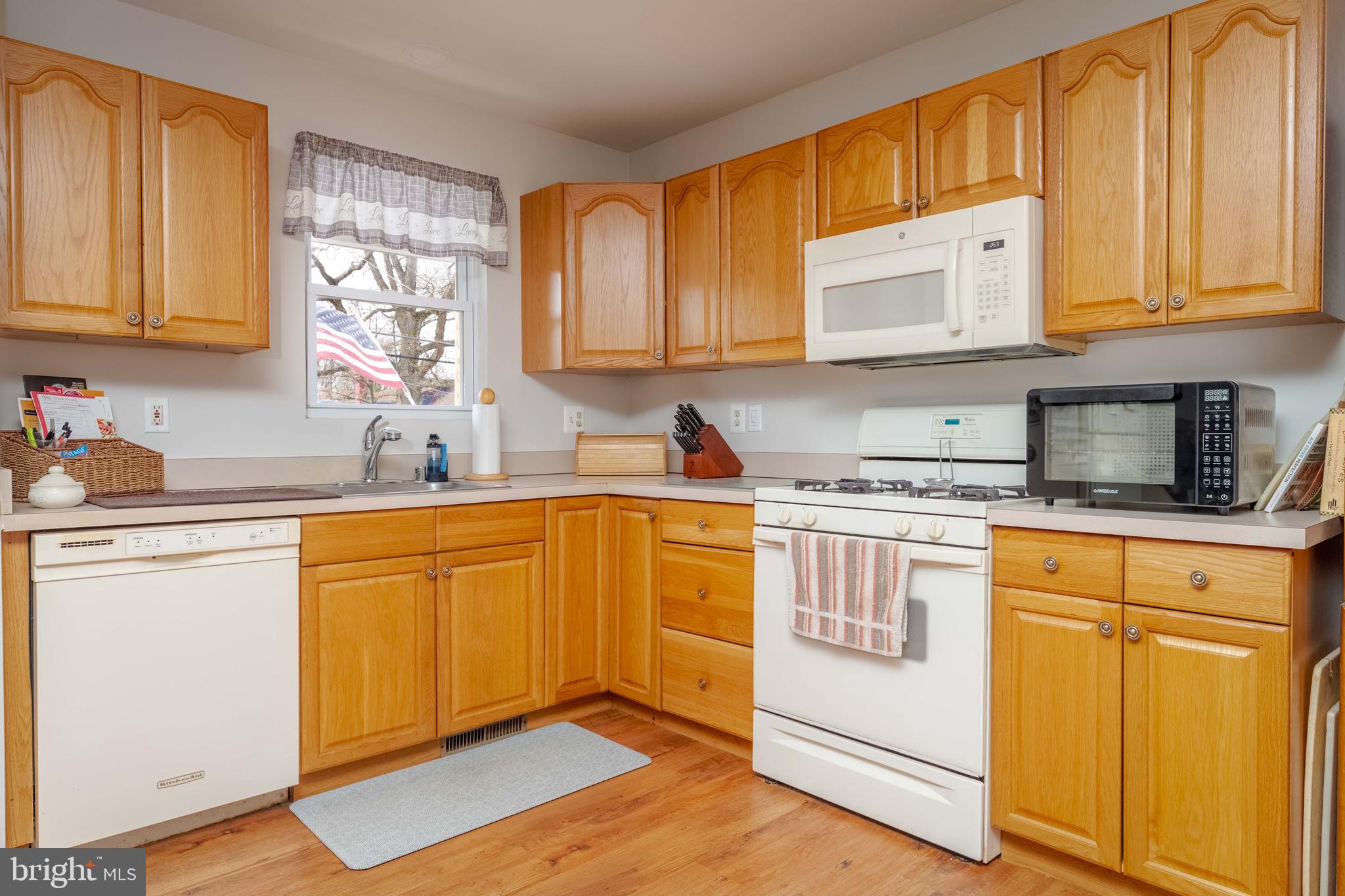 HILLENDALE PARK - Residential