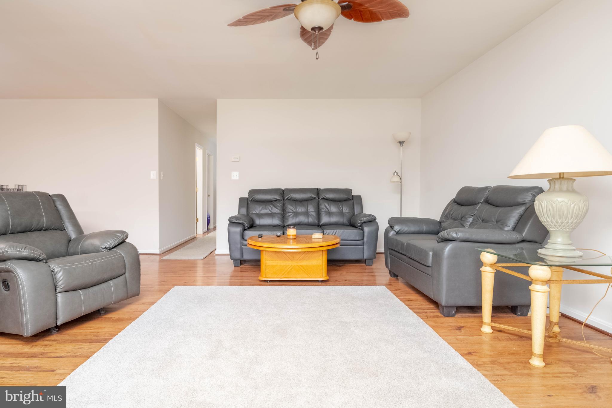 HILLENDALE PARK - Residential