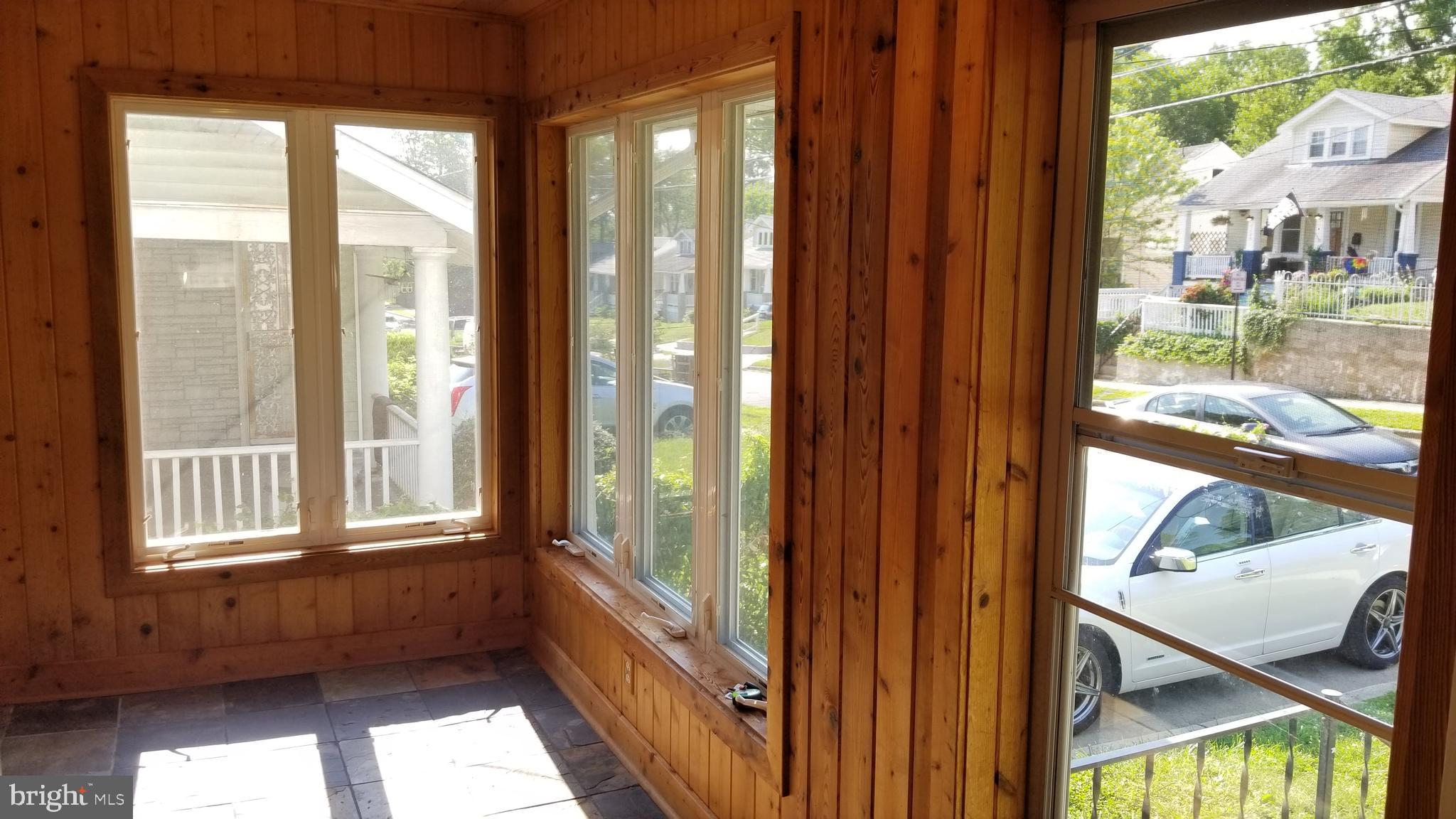 HYATTSVILLE HILLS - Residential Lease