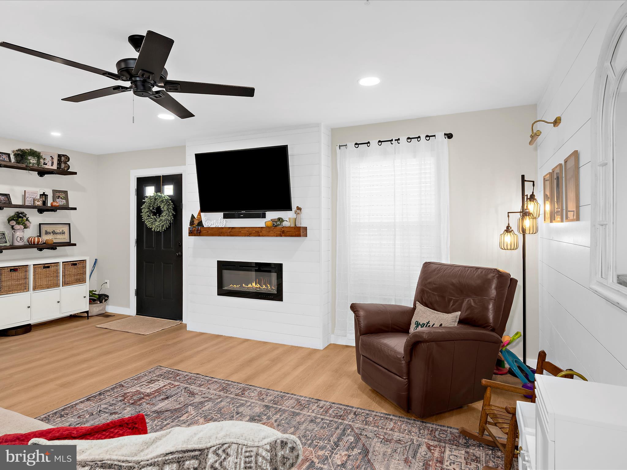 FARMINGTON VILLAGE - Residential