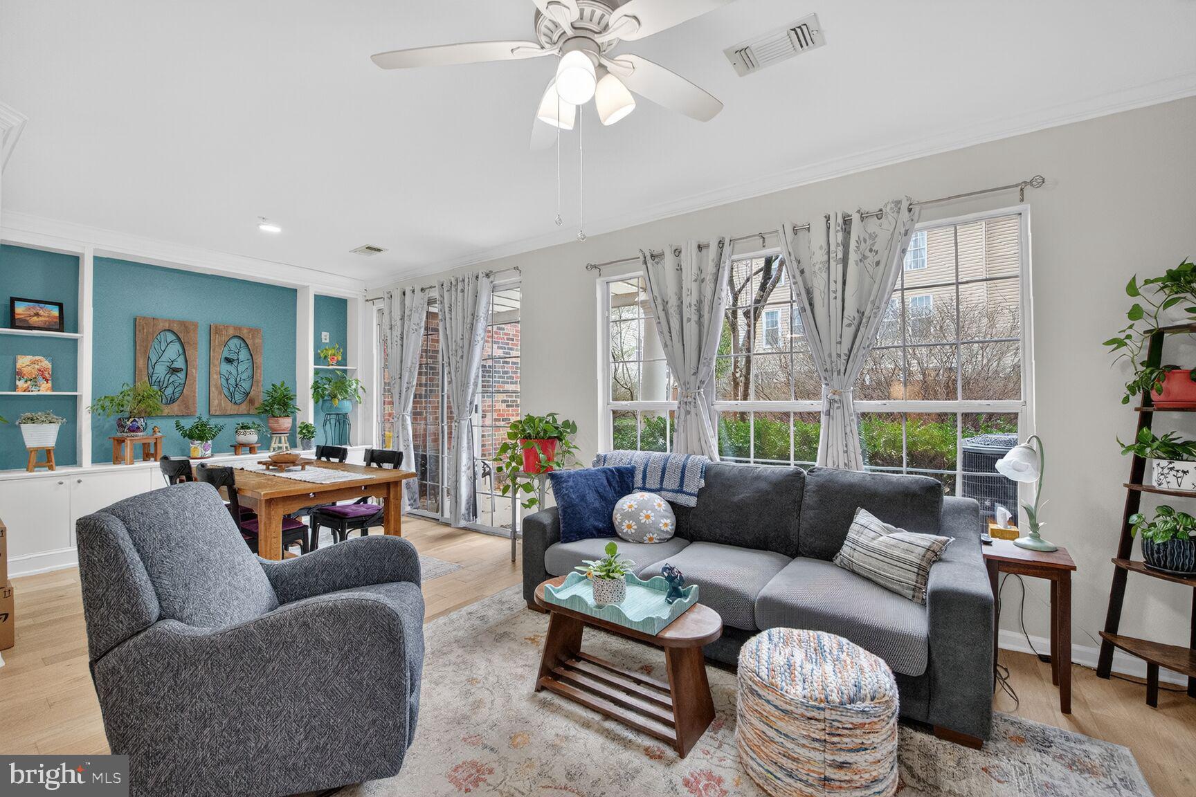 CHELSEA COURTS - Residential