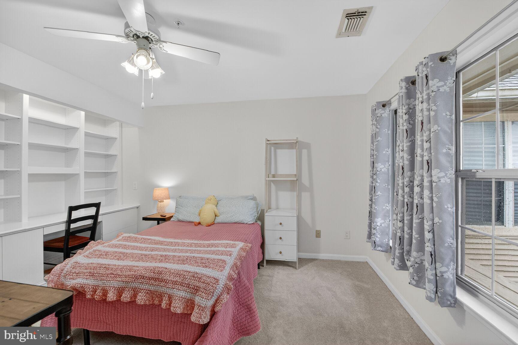 CHELSEA COURTS - Residential