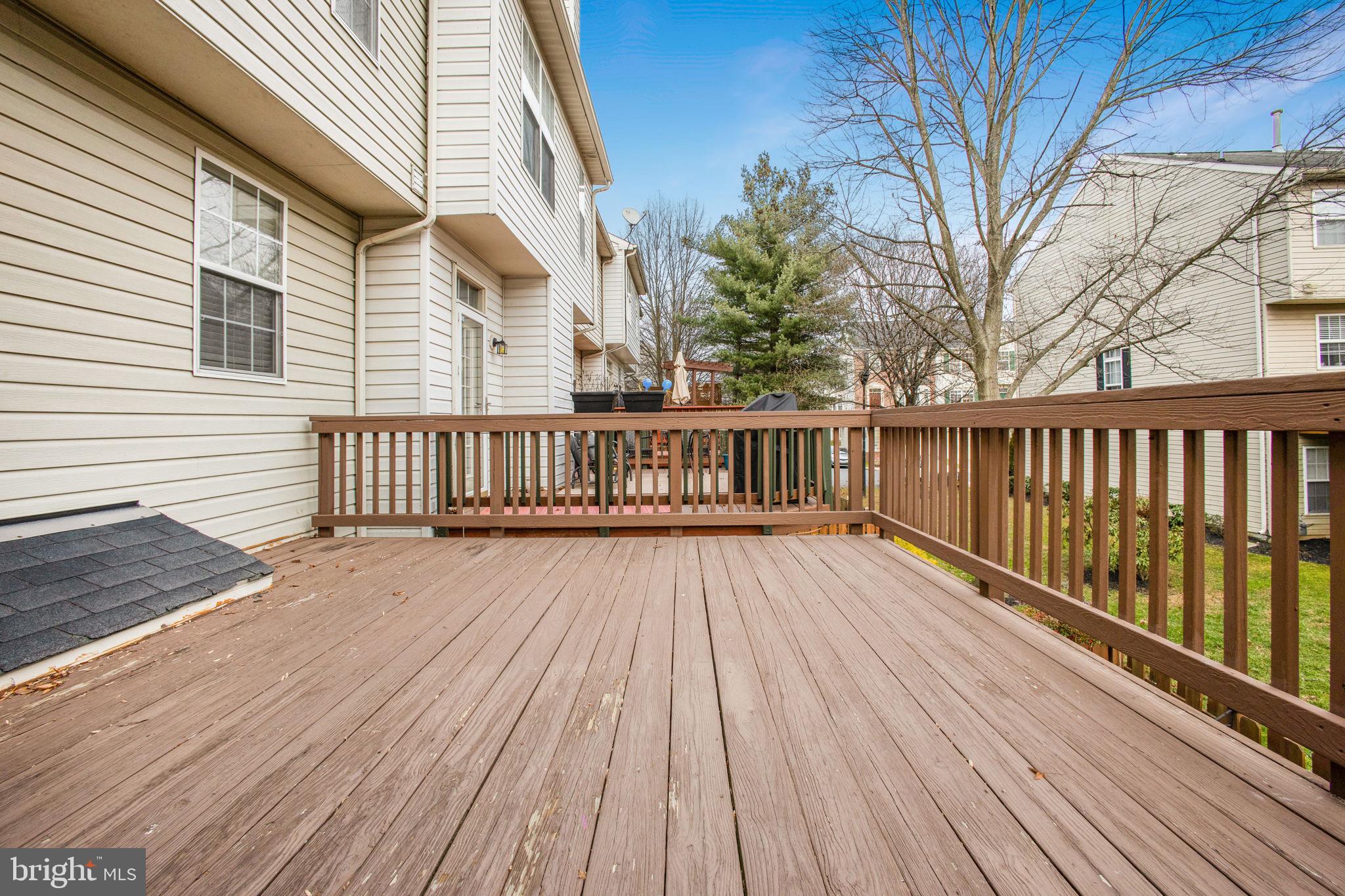 CLOVERLEAF CENTER - Residential Lease