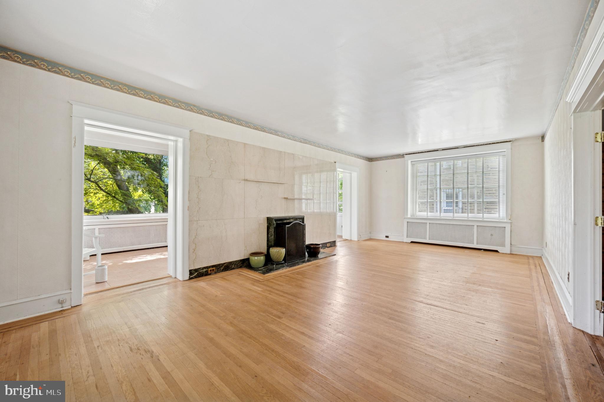 GERMANTOWN (EAST) - Residential