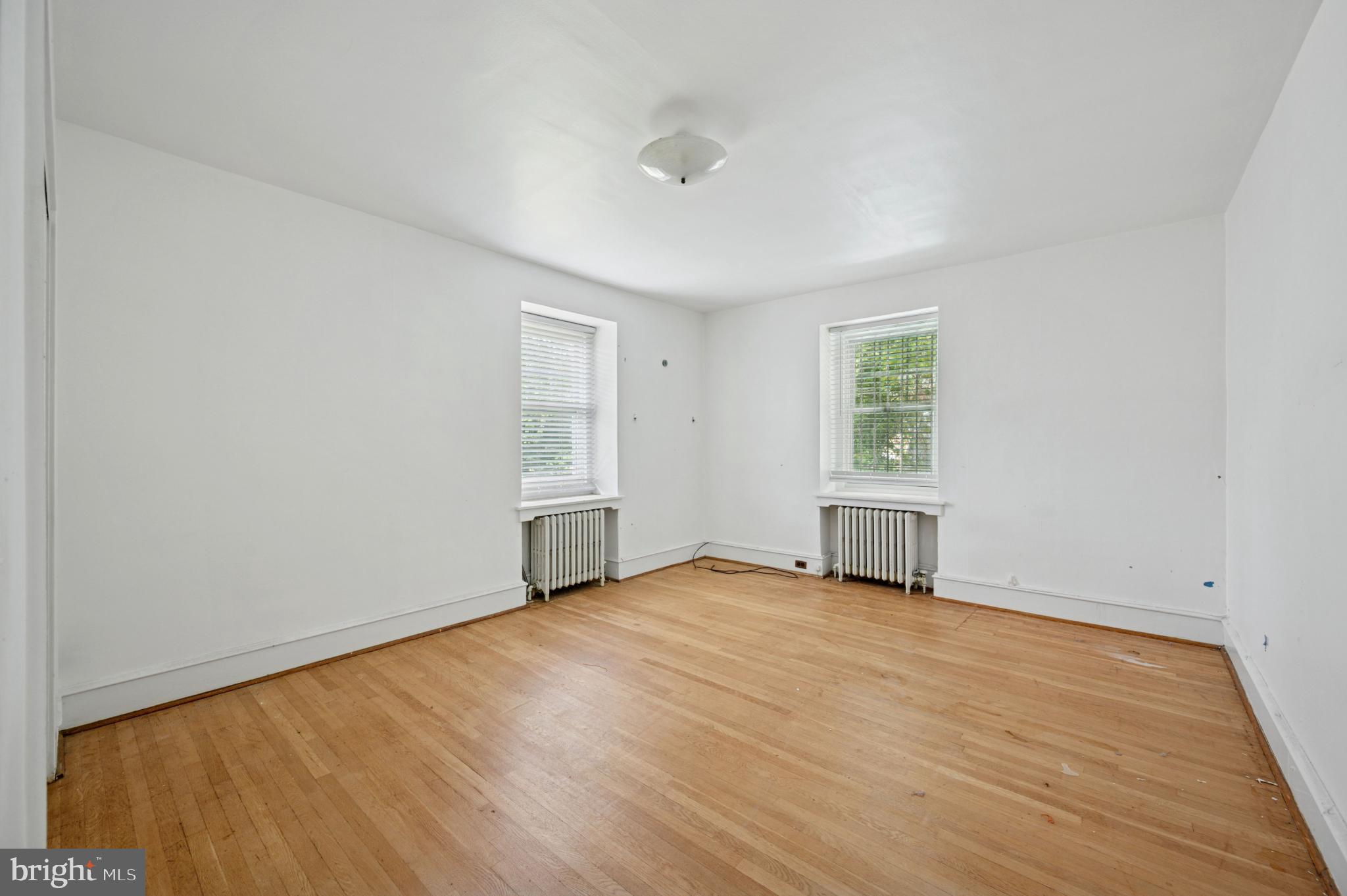 GERMANTOWN (EAST) - Residential