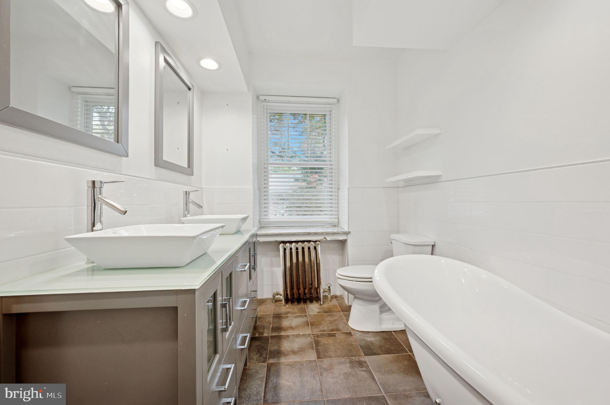 GERMANTOWN (EAST) - Residential