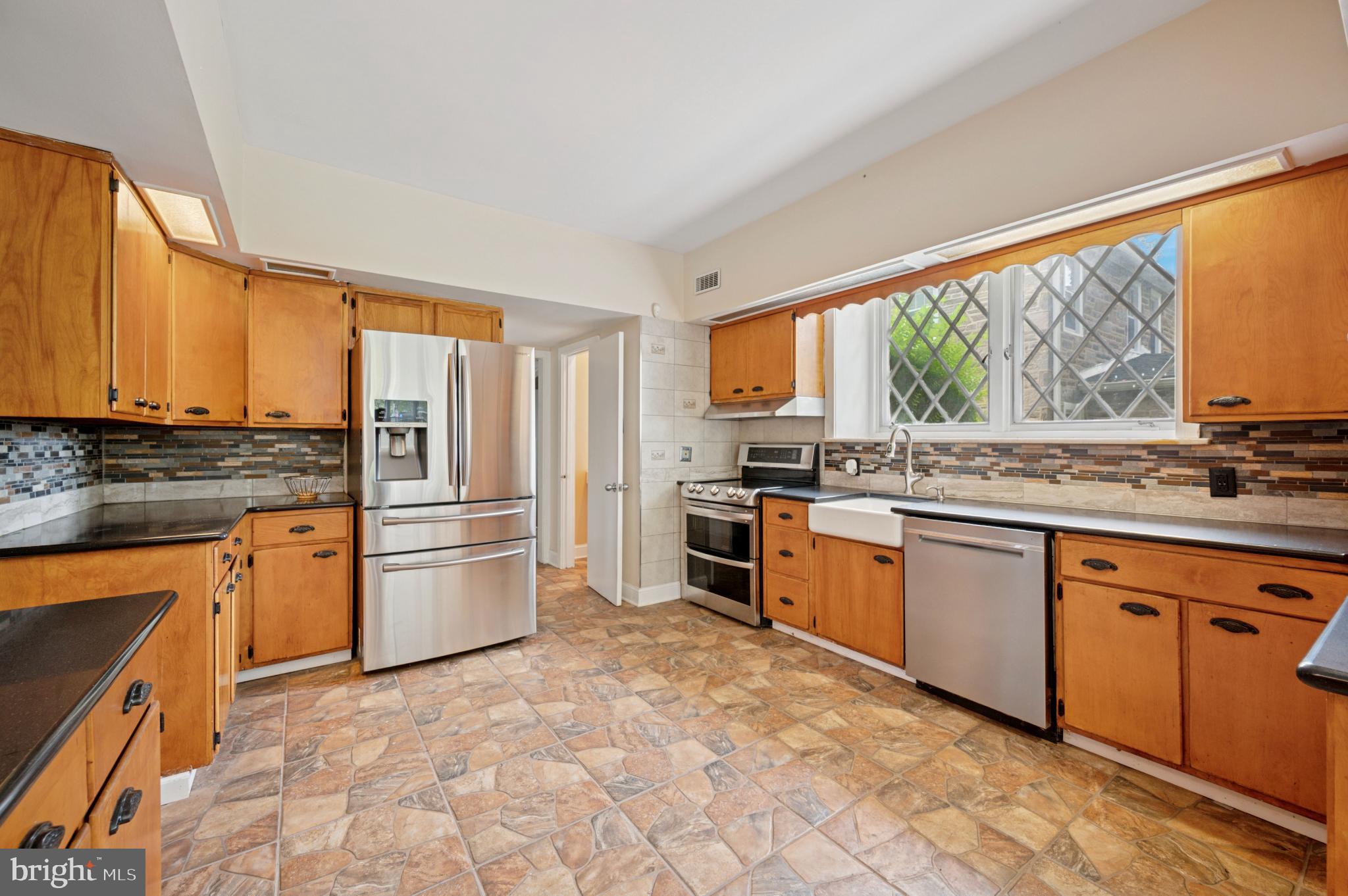 GERMANTOWN (EAST) - Residential