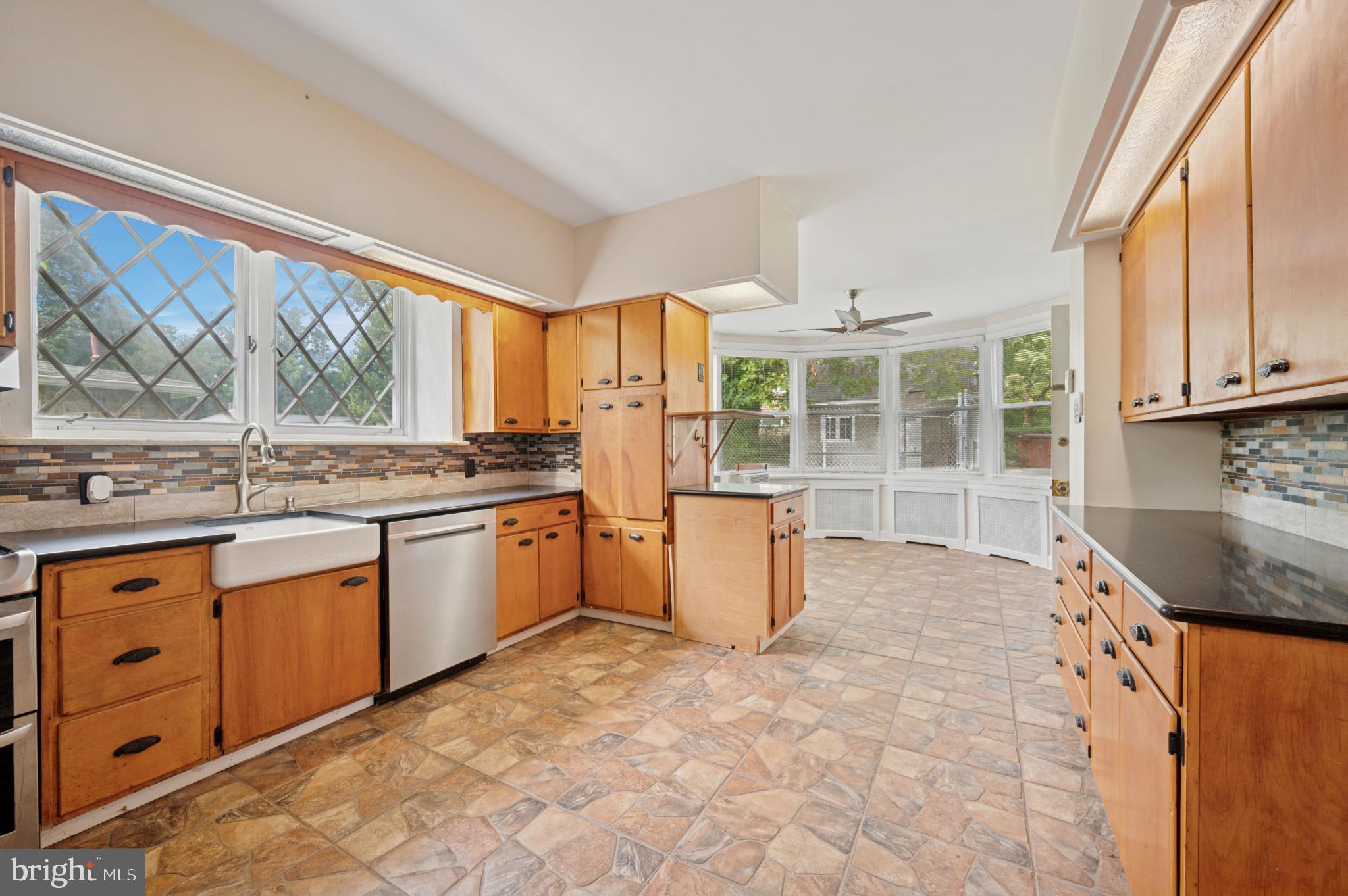 GERMANTOWN (EAST) - Residential