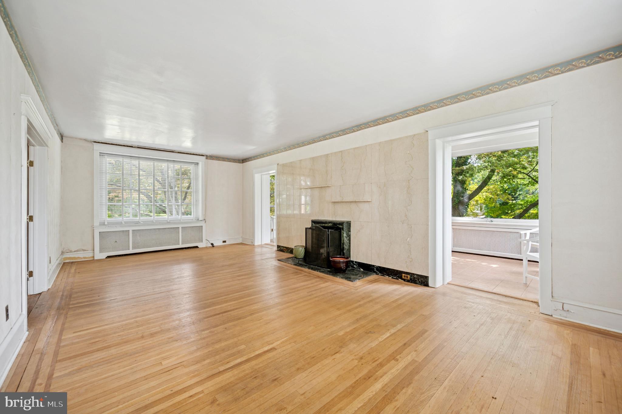 GERMANTOWN (EAST) - Residential