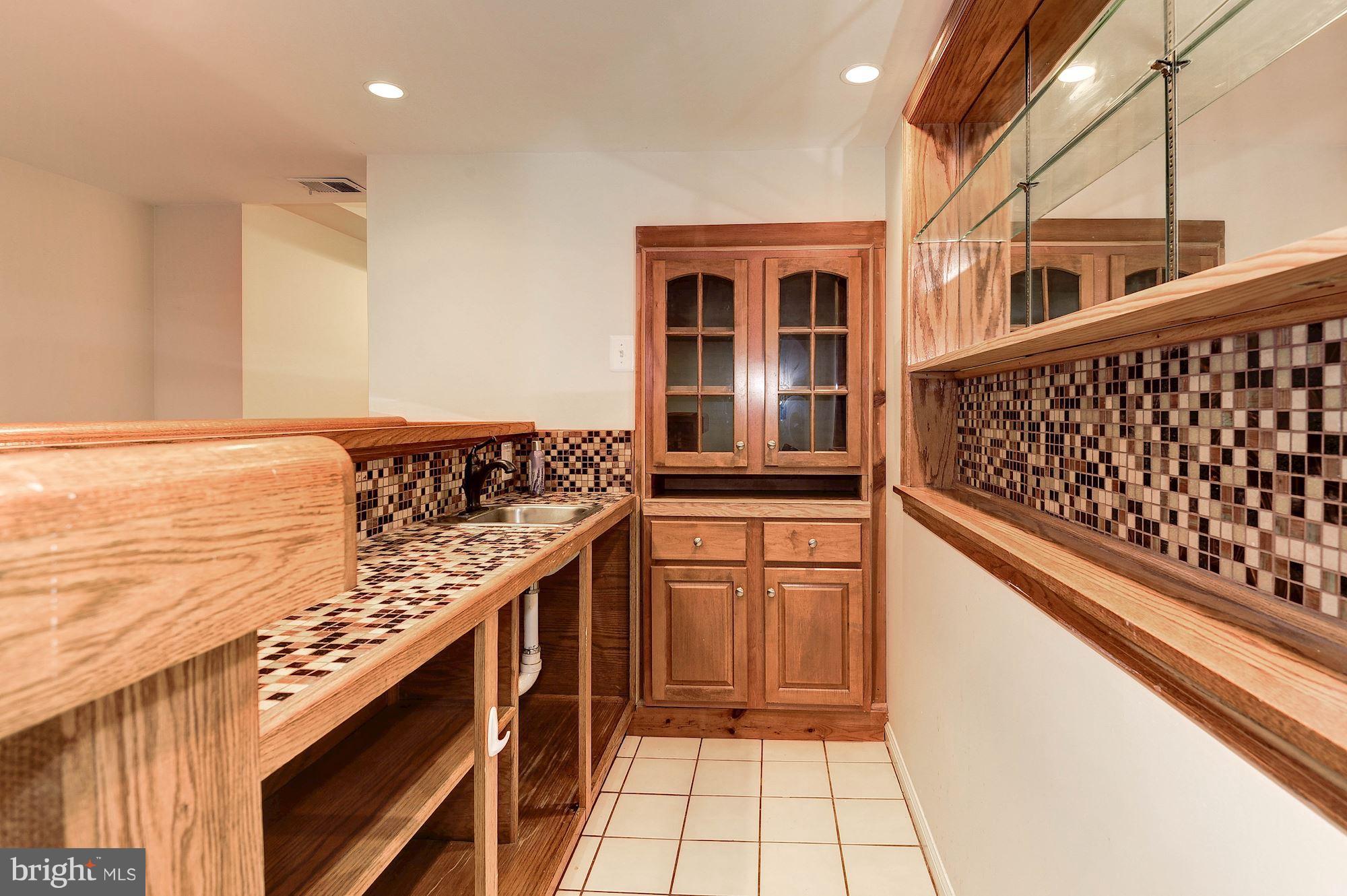 FAIR WOODS - Residential