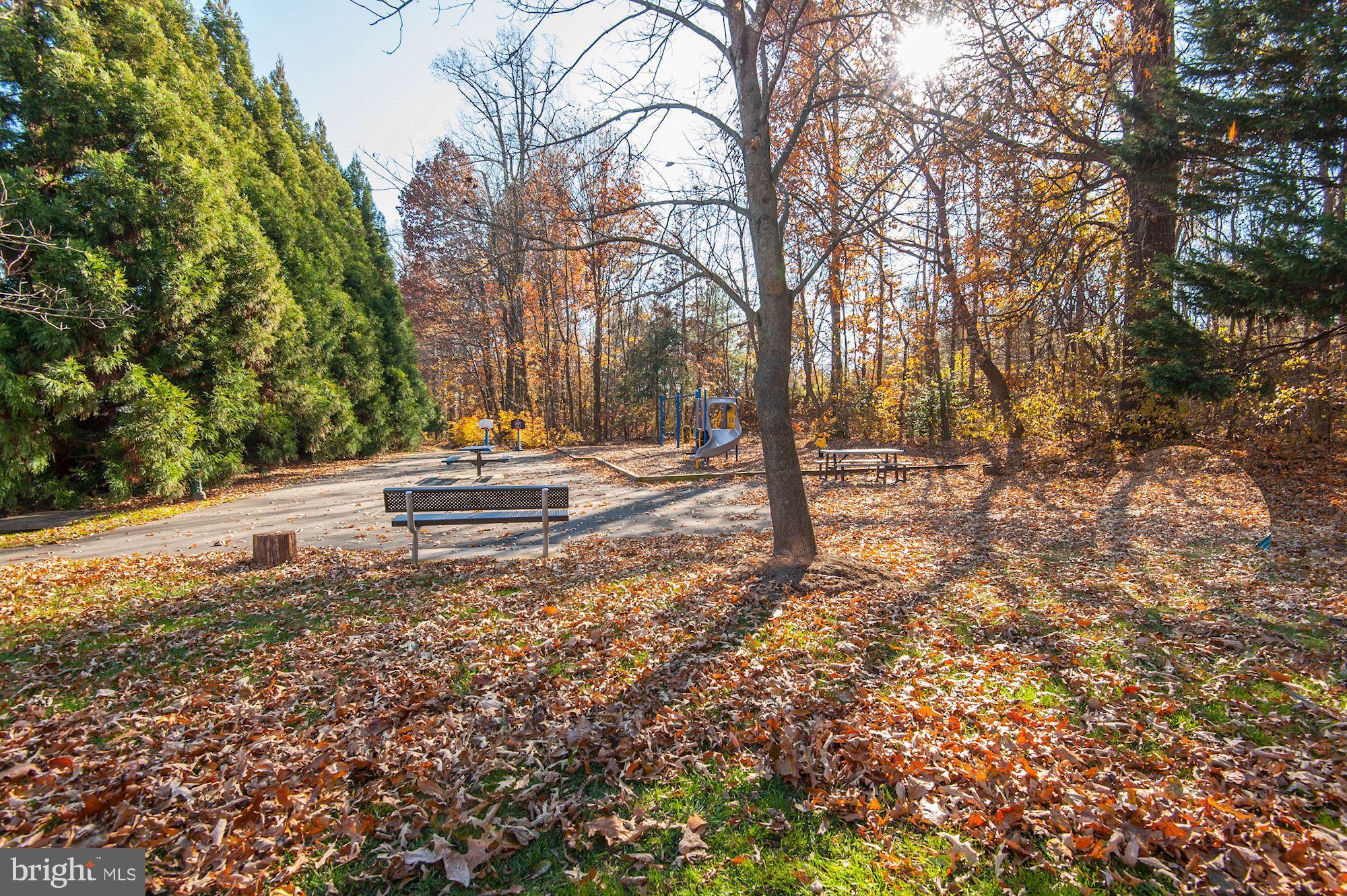 FAIR WOODS - Residential