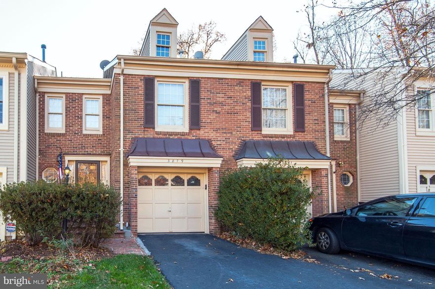 Welcome to Fair Woods! Home has hardwood flooring in LR, DR, foyer, and bedroom level hallway. Painted neutral colors. Recently replaced carpeting in all bedrooms and basement. Large master w/ vaulted ceiling and gas fireplace. Updated kitchen w/ granite and ceramic tile. Stainless Steel appliances. Finished walk out basement with wet bar and full bath in basement. Fenced yard backing to park.