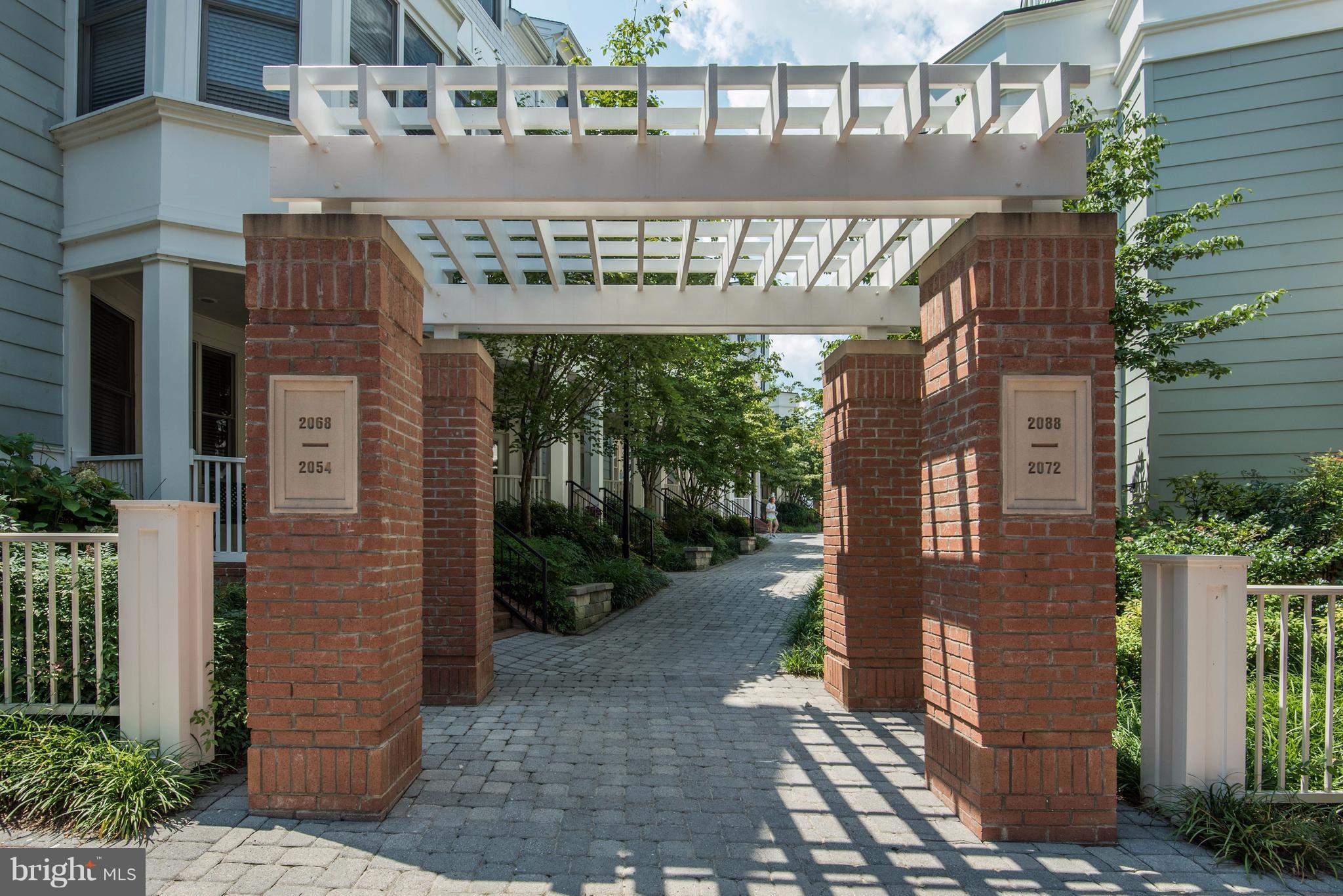 BROMPTONS AT CHERRYDALE - Residential