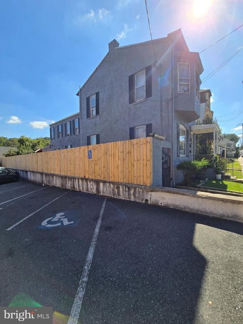 1627 CENTRE AVENUE READING PA 19601