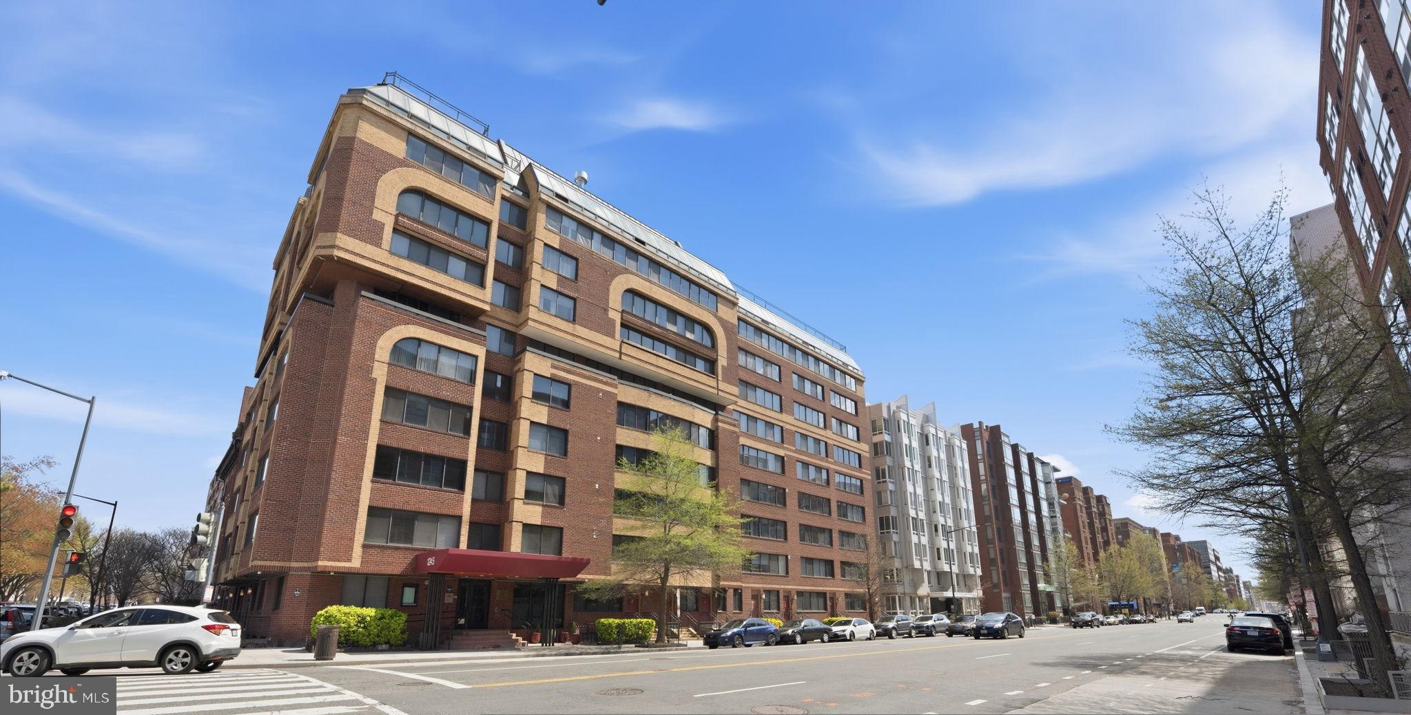 1245 13TH STREET NW 901