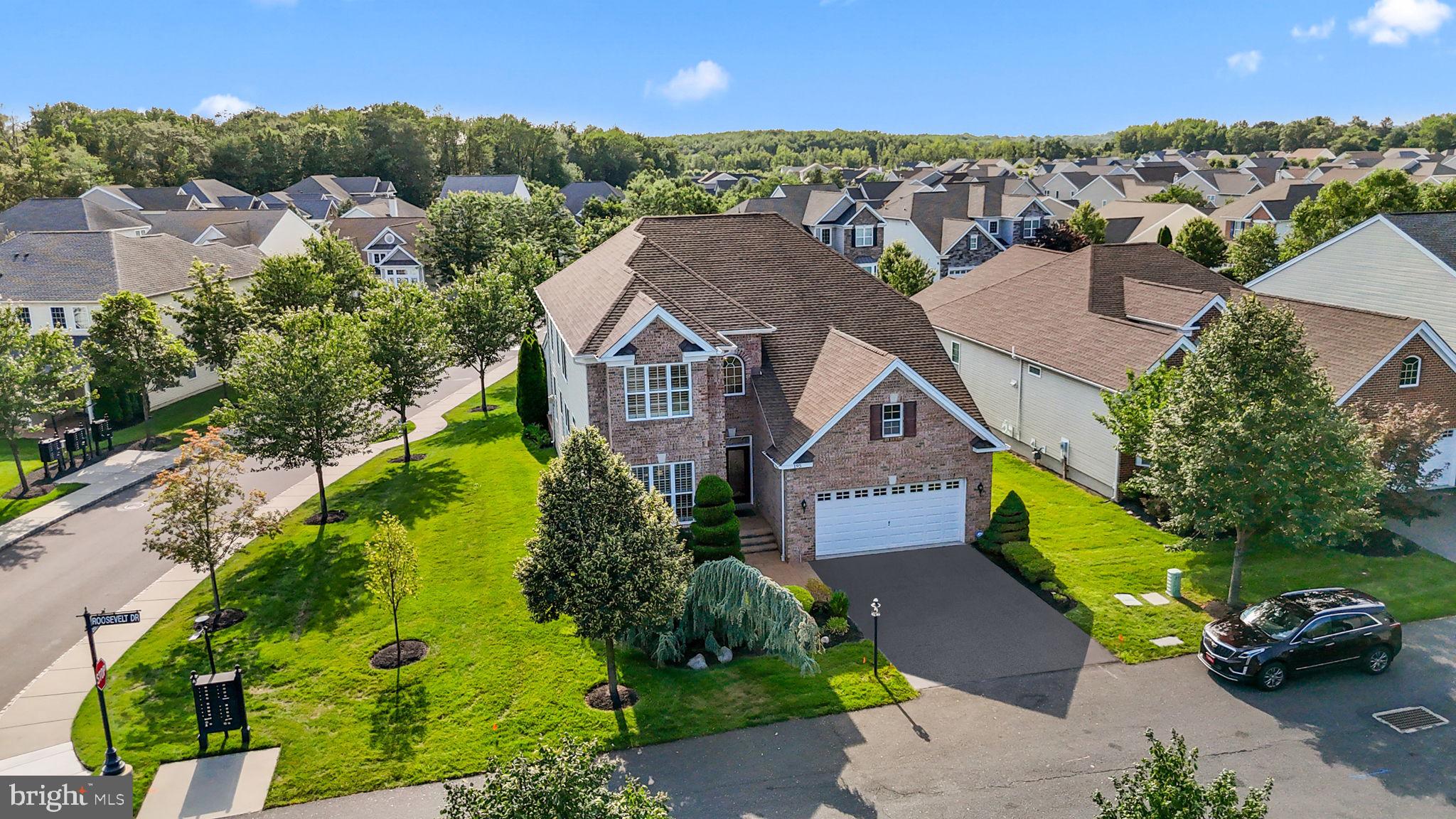 195 ROOSEVELT DRIVE