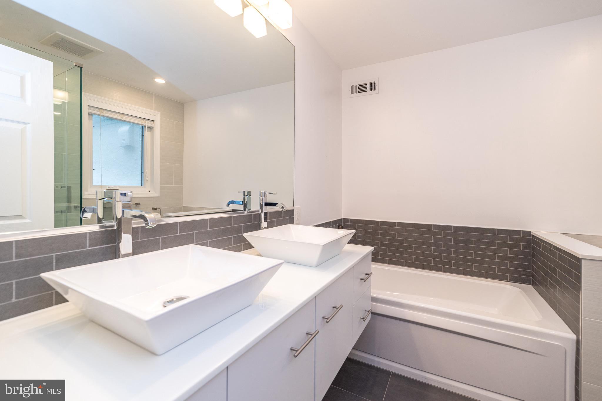 VALLEY VIEW ESTS - Residential