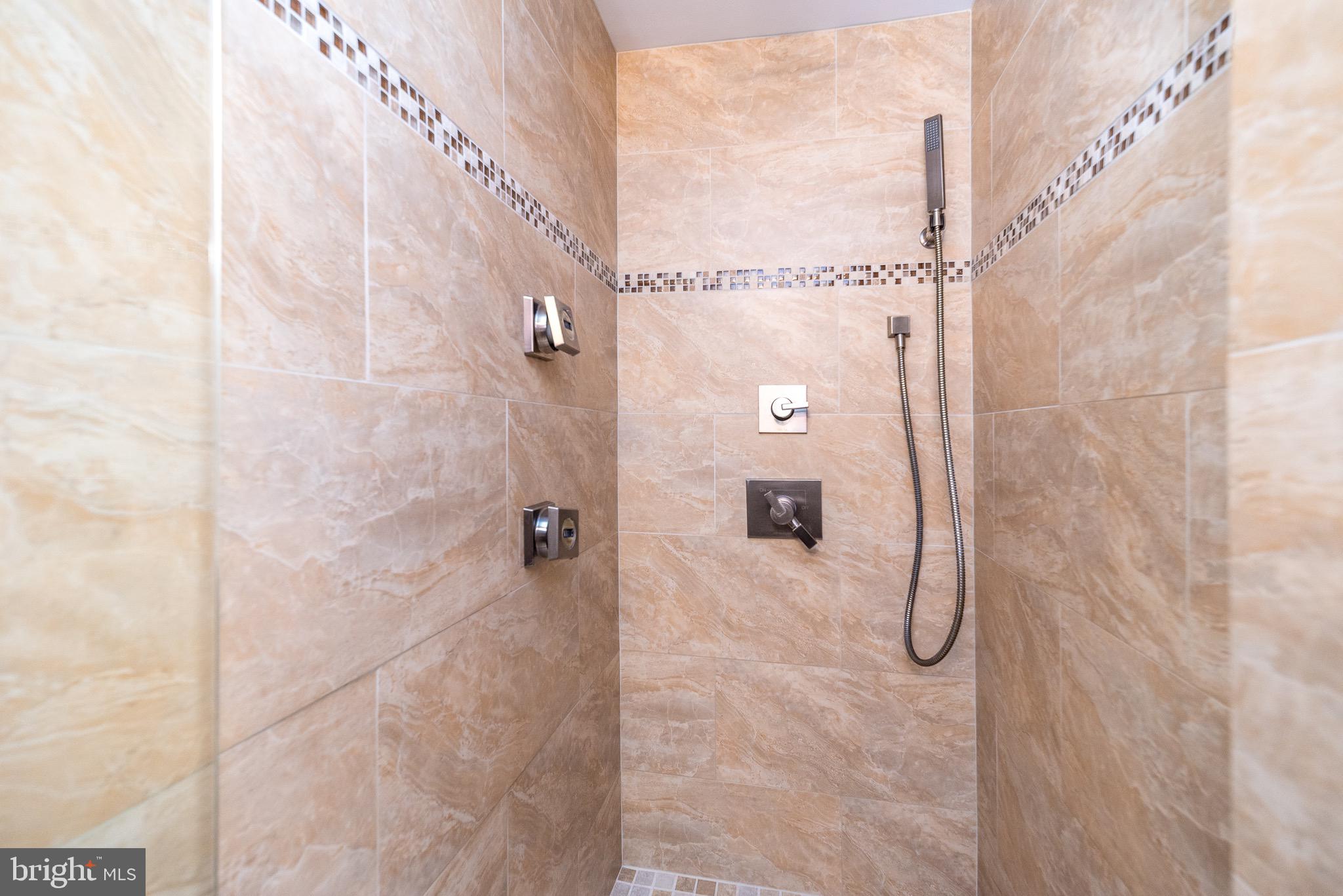 VALLEY VIEW ESTS - Residential