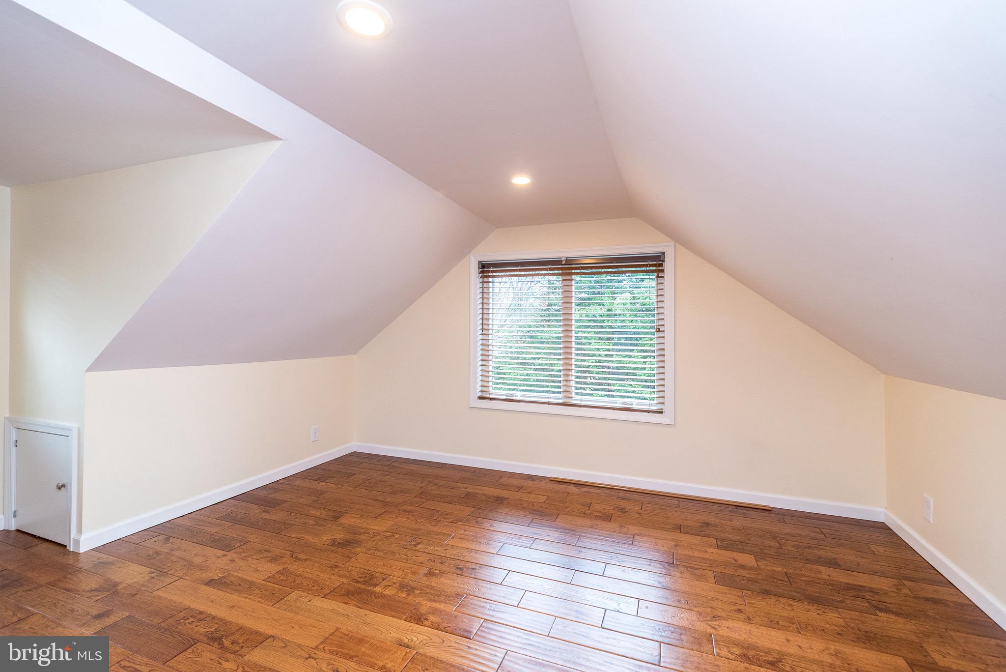 VALLEY VIEW ESTS - Residential